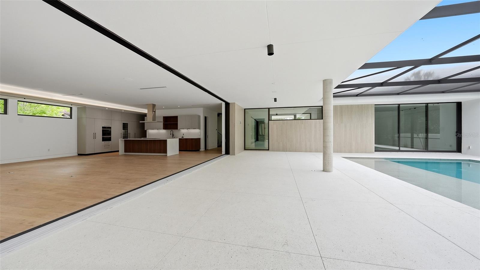 359 N SHORE DR — photo 10