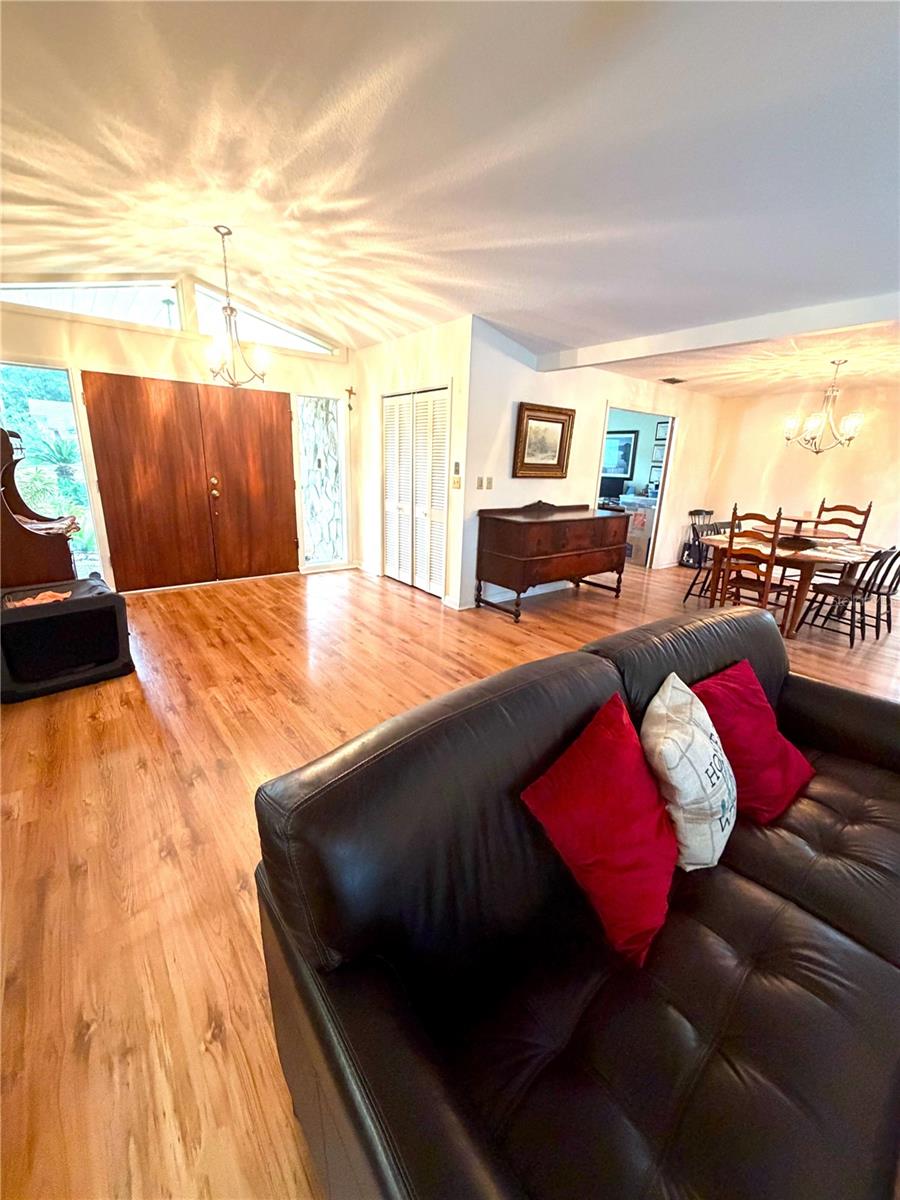 2215 TONIWOOD LN — photo 11