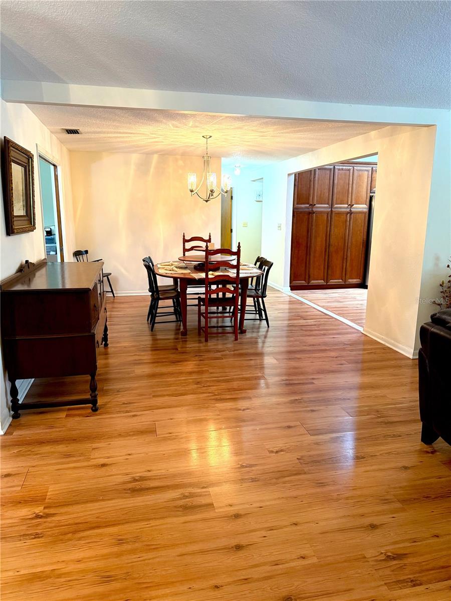 2215 TONIWOOD LN — photo 13