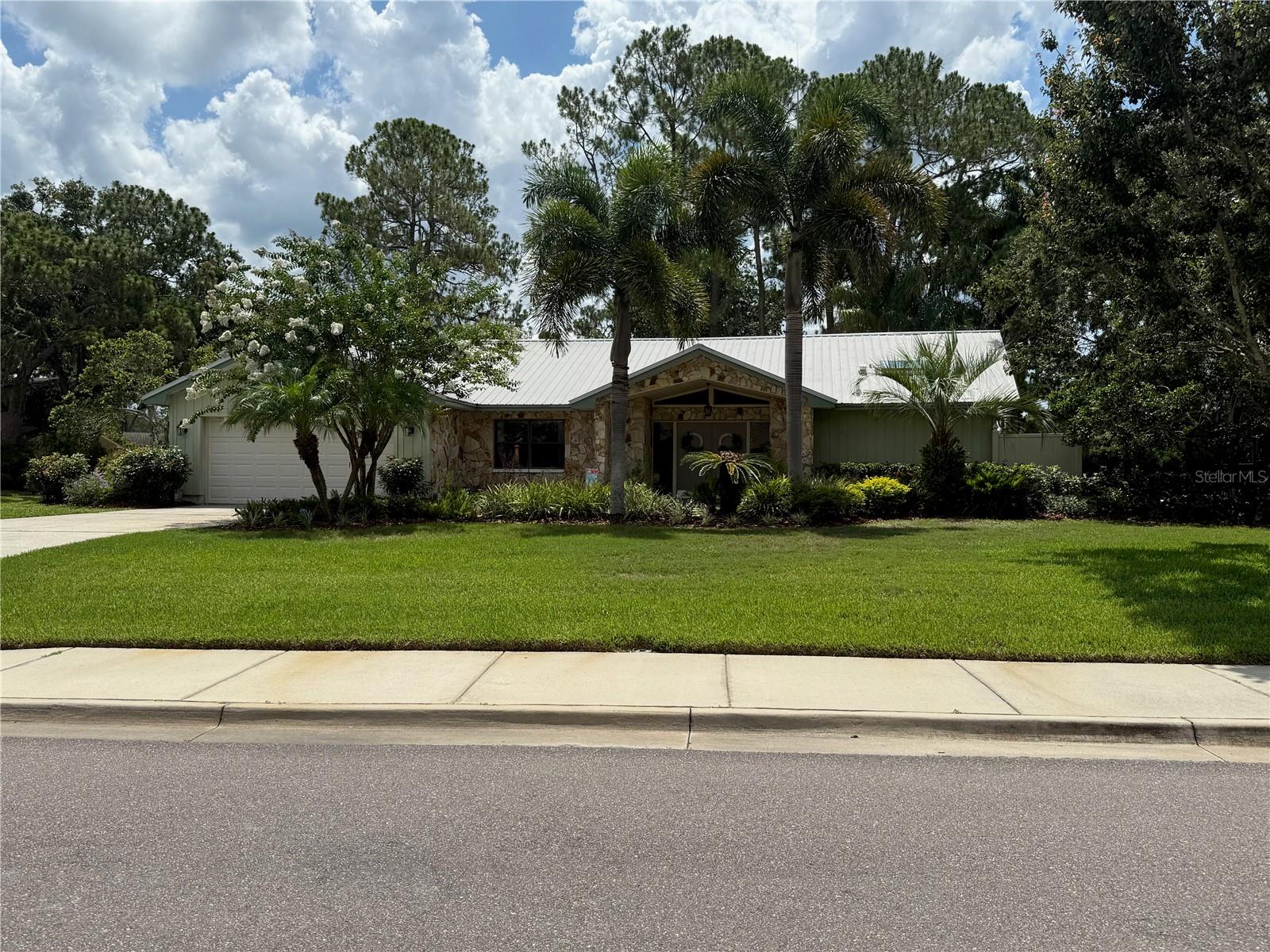 2215 TONIWOOD LN — photo 3