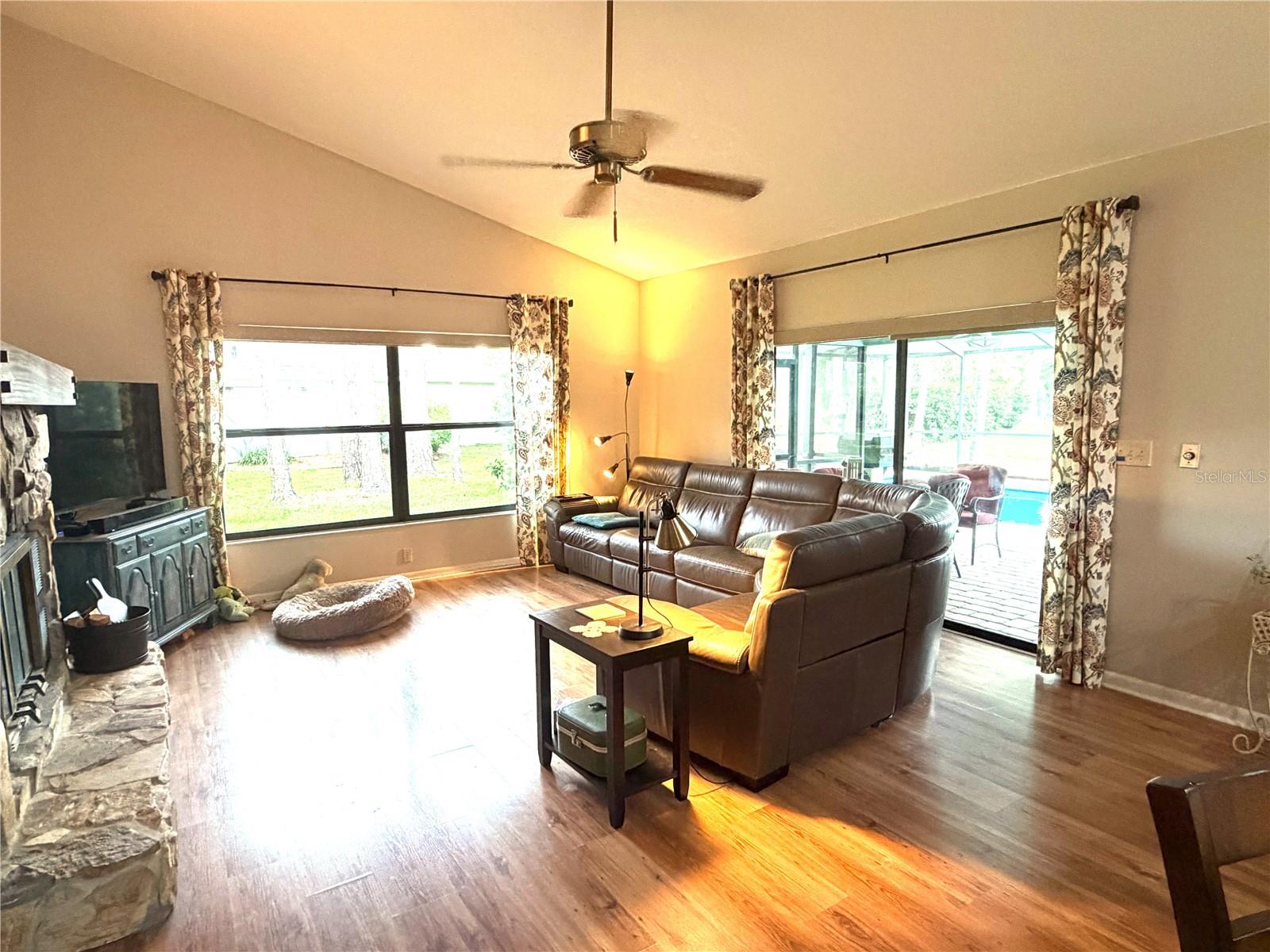 2215 TONIWOOD LN — photo 20
