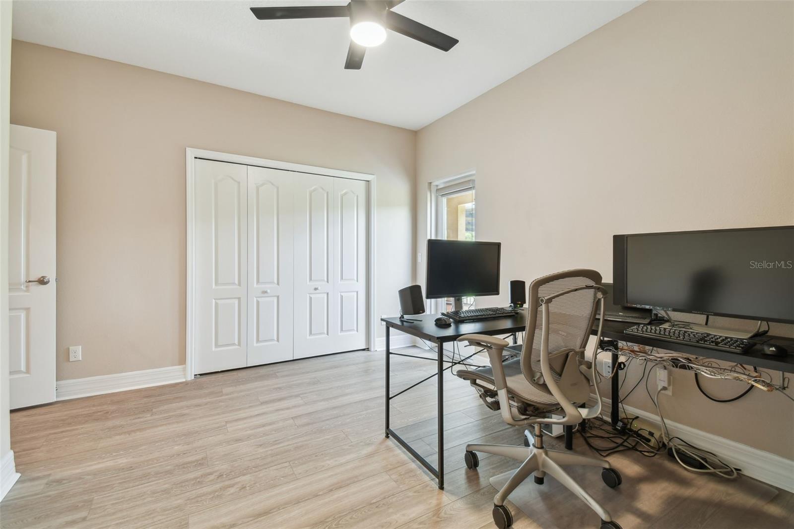 2566 LAKE MANOR DR — photo 64