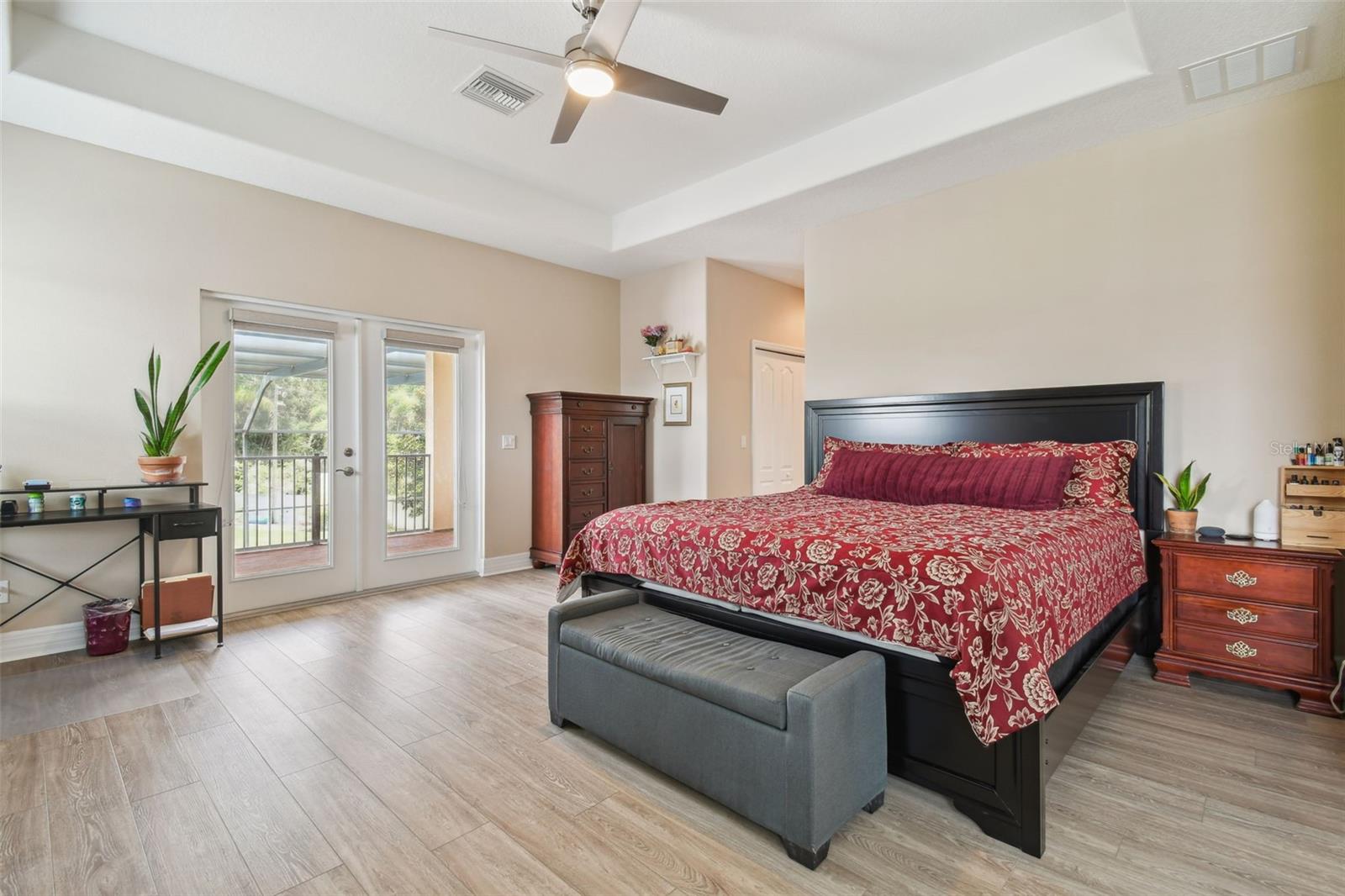 2566 LAKE MANOR DR — photo 42