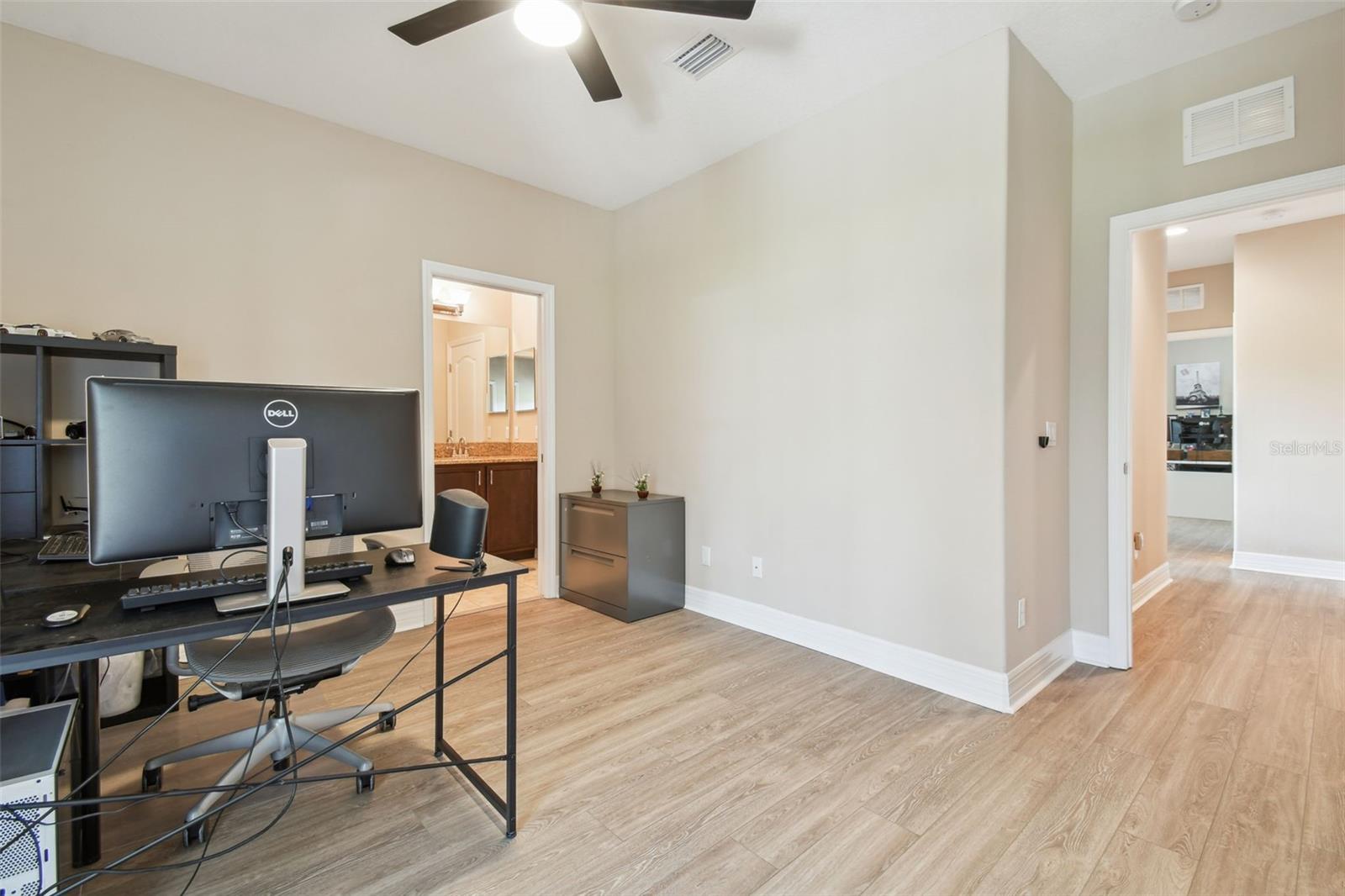 2566 LAKE MANOR DR — photo 65
