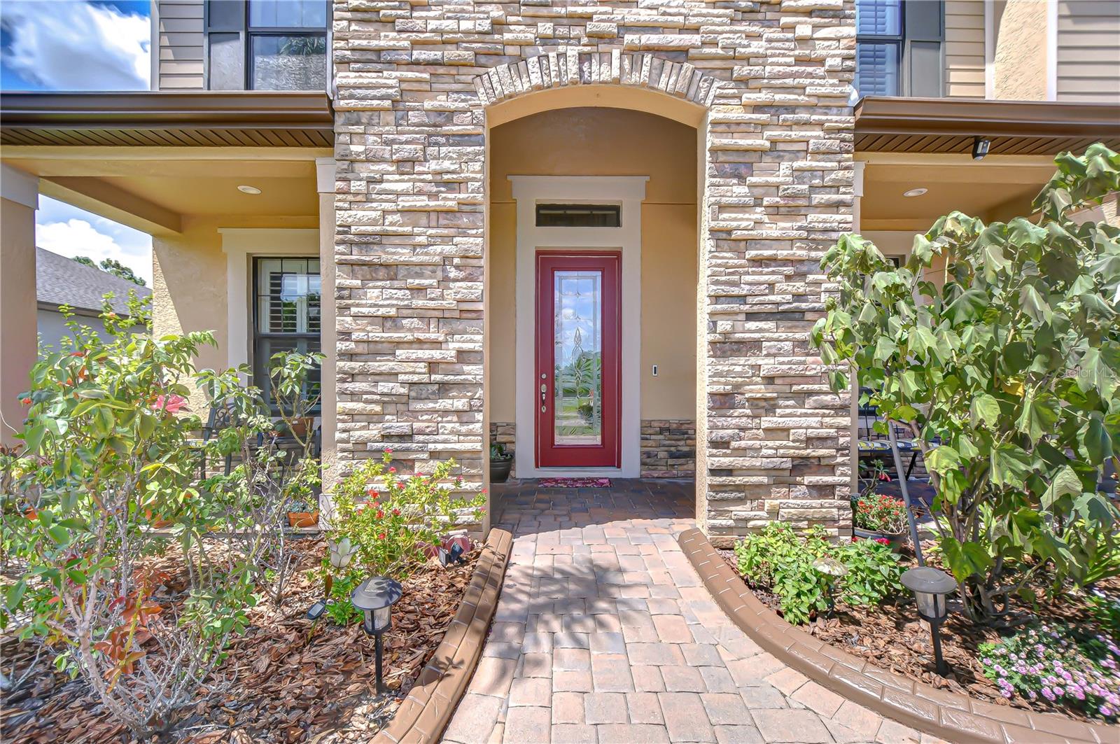 2566 LAKE MANOR DR — photo 8