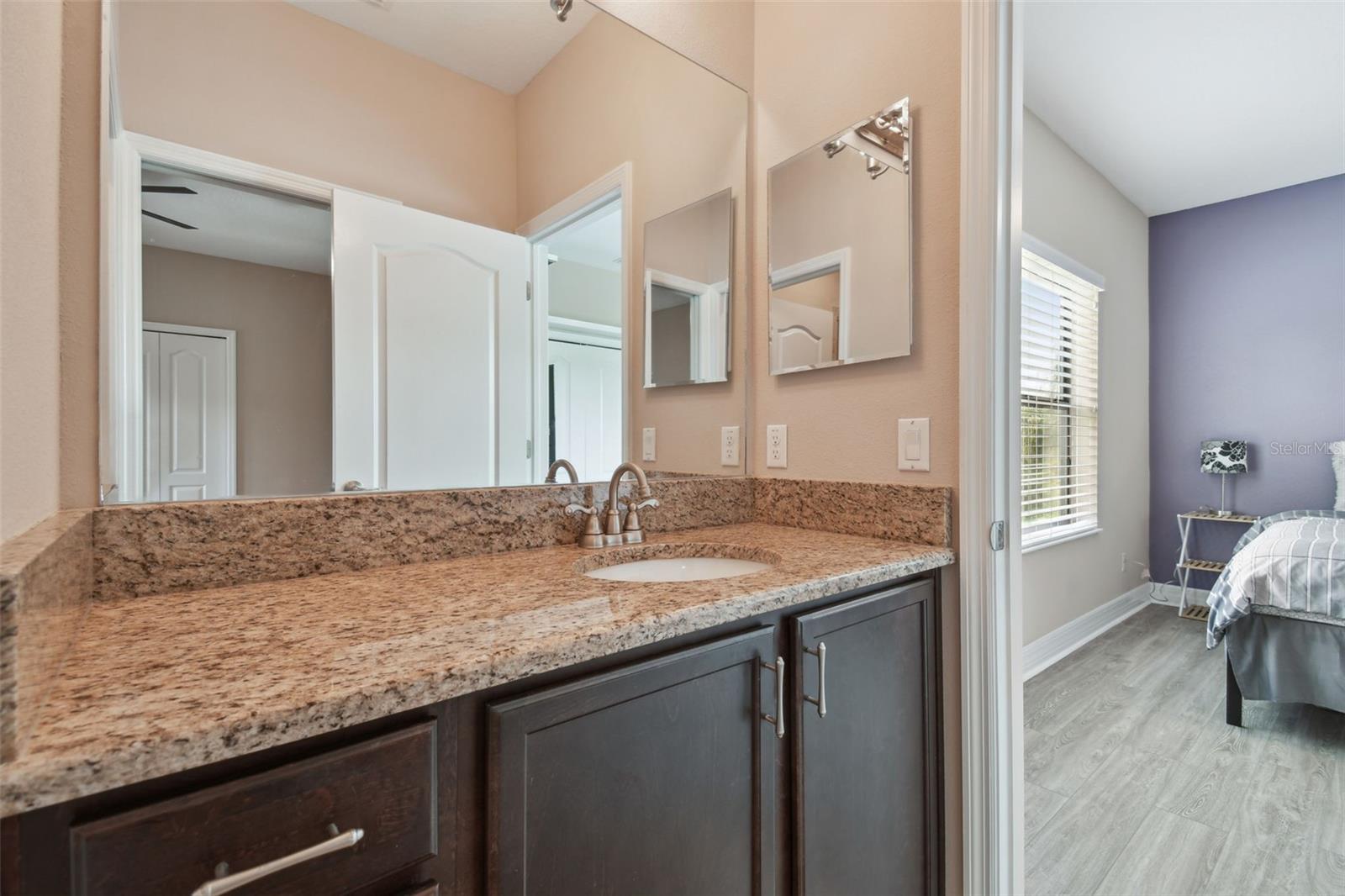 2566 LAKE MANOR DR — photo 67