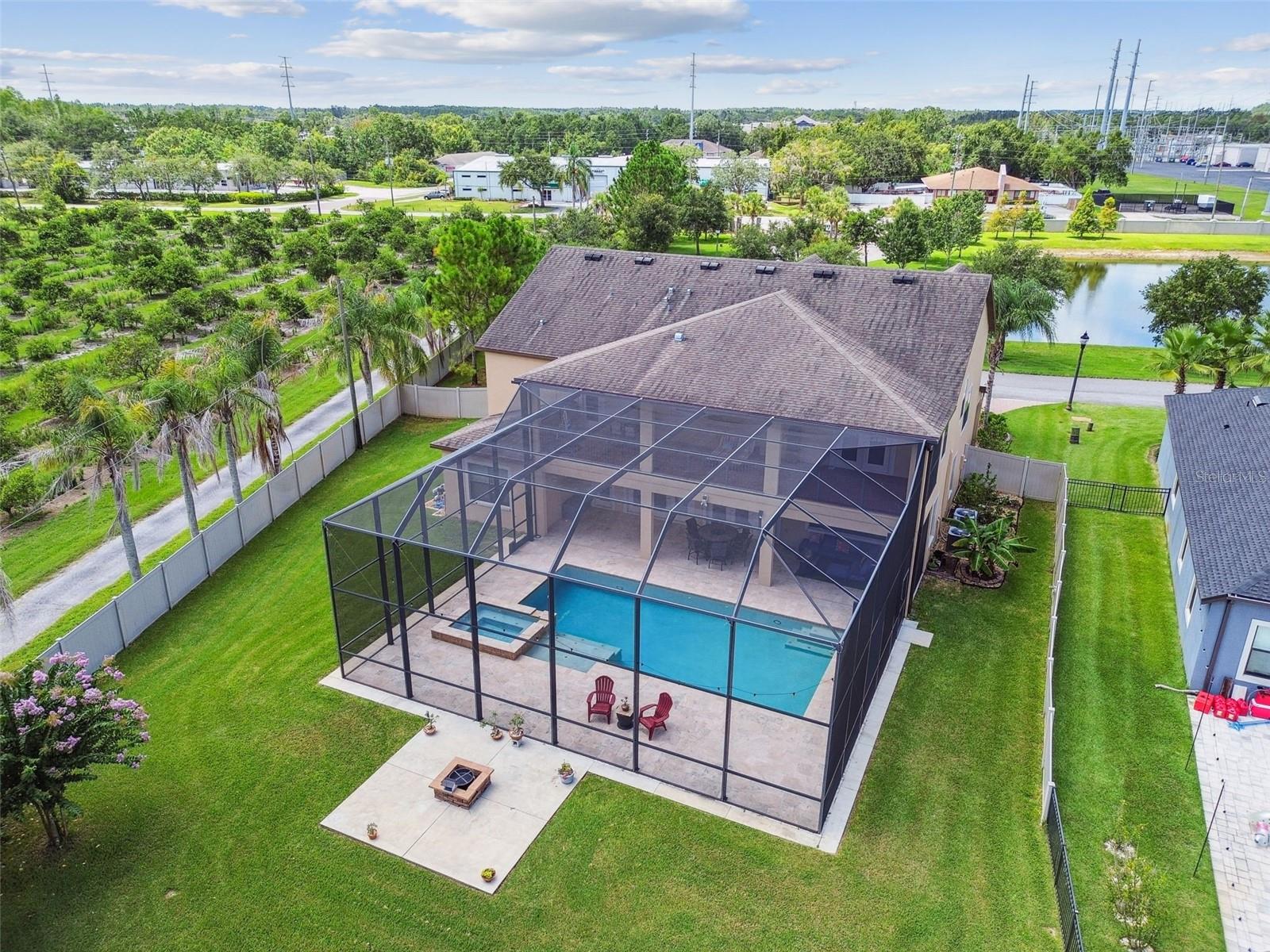2566 LAKE MANOR DR — photo 4