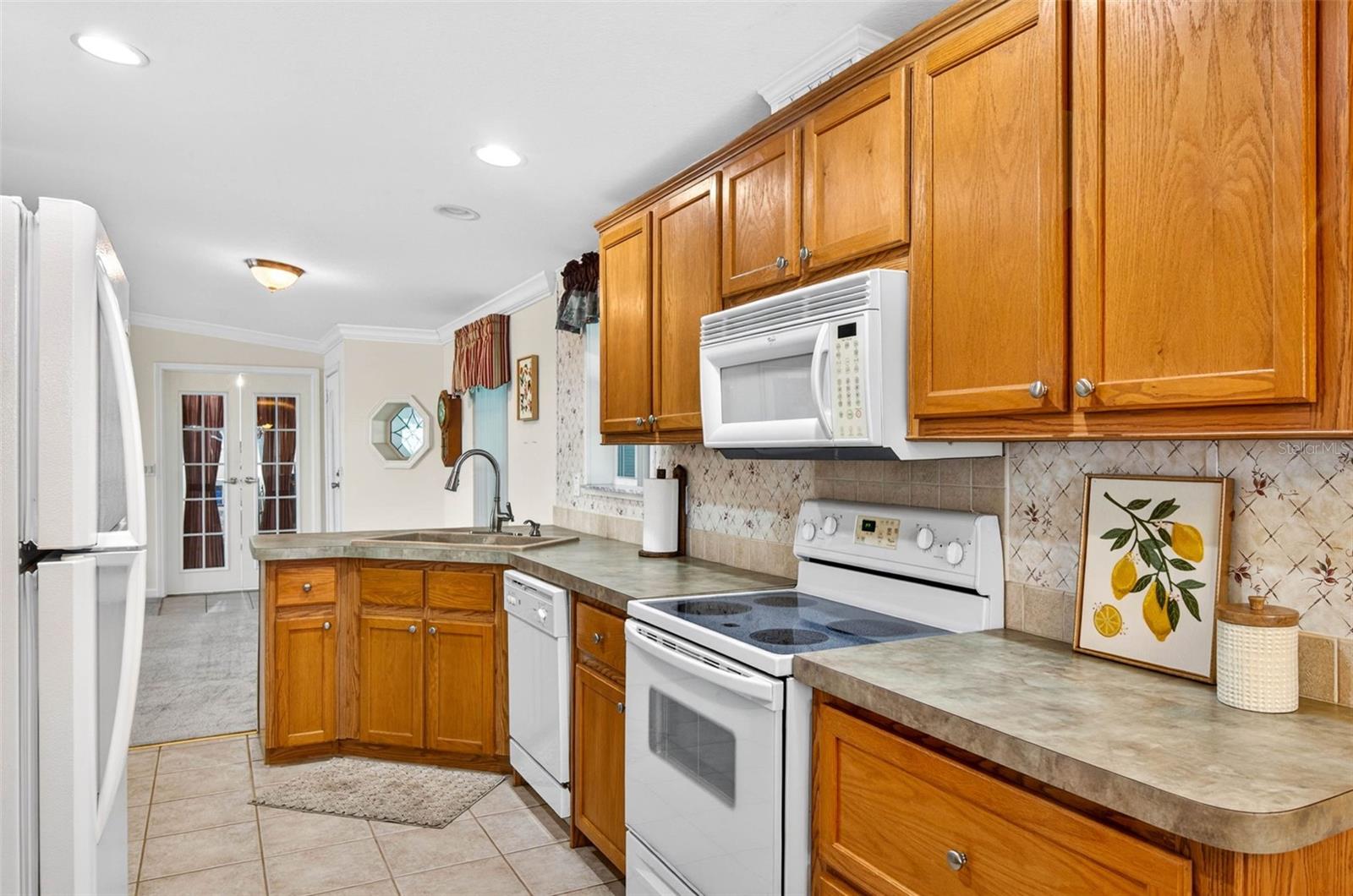 10047 EQUITY AVE — photo 11