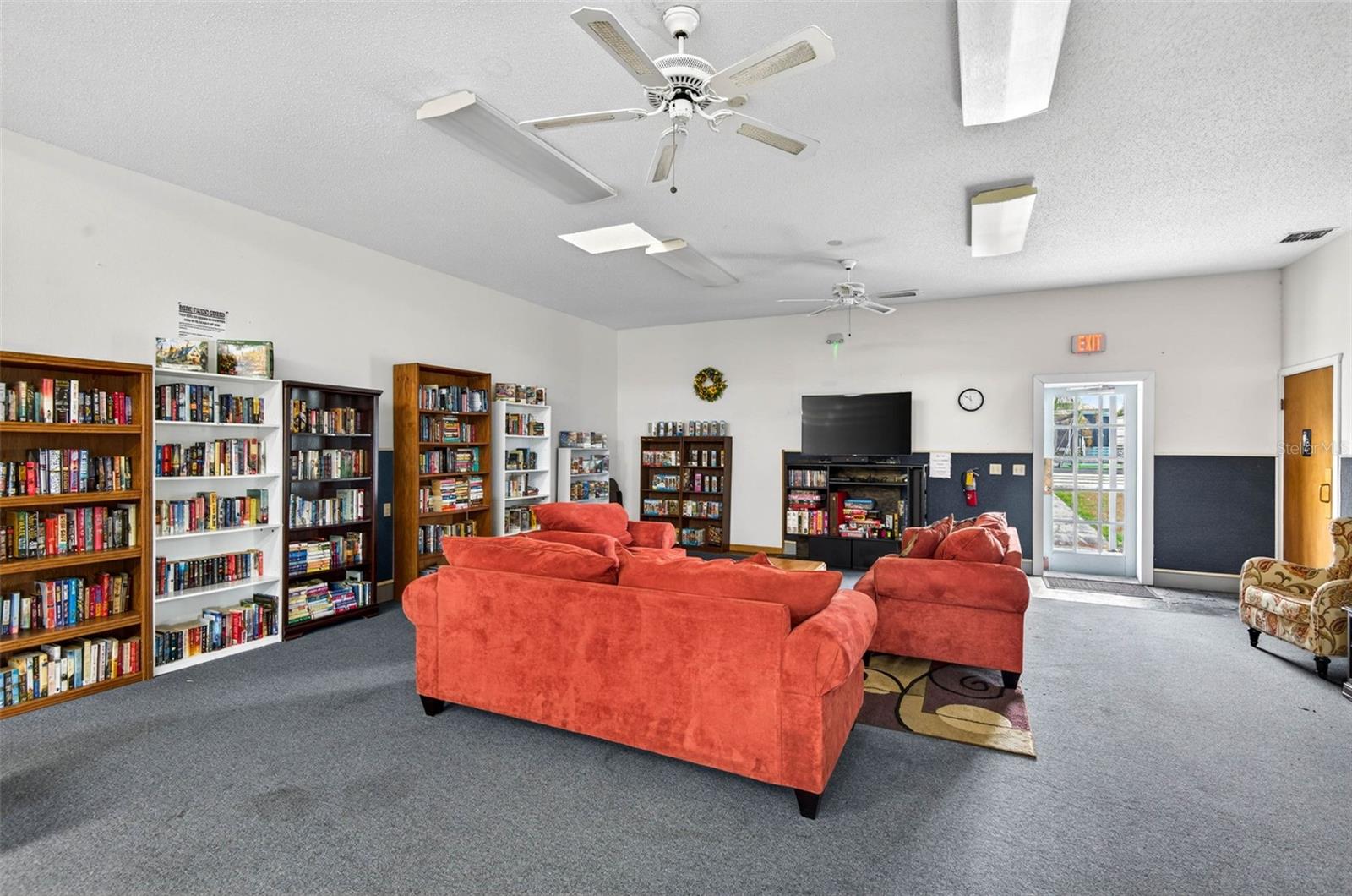 10047 EQUITY AVE — photo 33