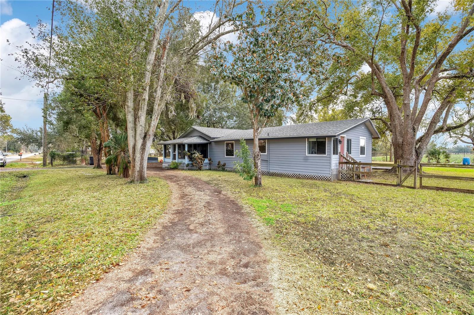 13713 WALDEN SHEFFIELD RD — photo 2