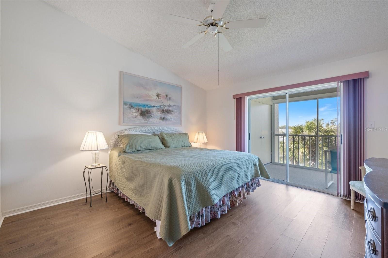 841 WATERSIDE DR #206 — photo 36