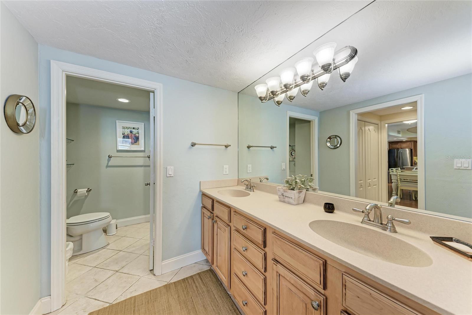 1212 BENJAMIN FRANKLIN DR #208 — photo 14