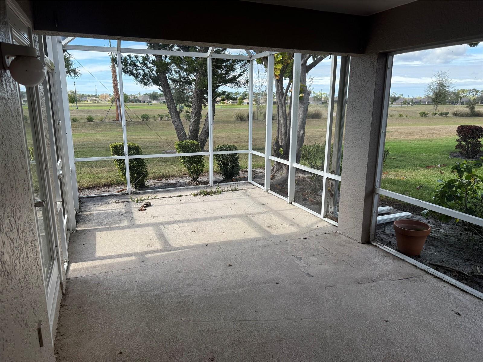 4049 FAIRWAY DR — photo 37