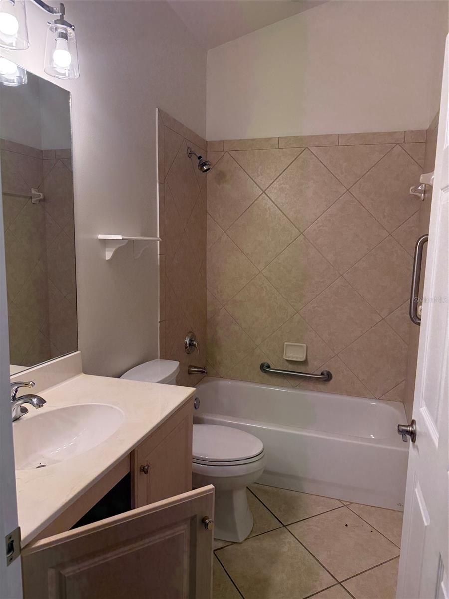 4049 FAIRWAY DR — photo 35