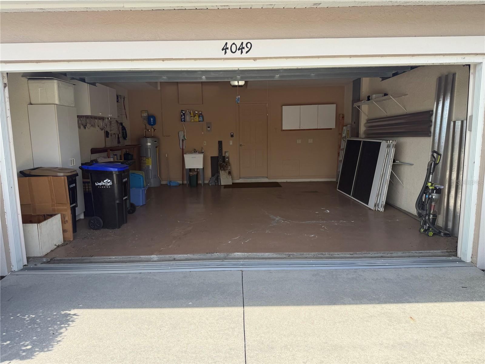 4049 FAIRWAY DR — photo 3