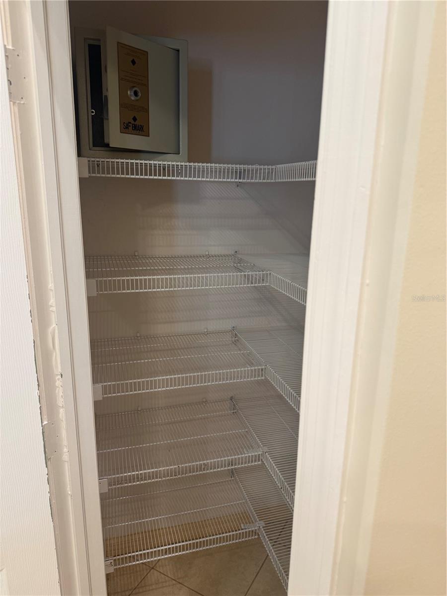 4049 FAIRWAY DR — photo 25