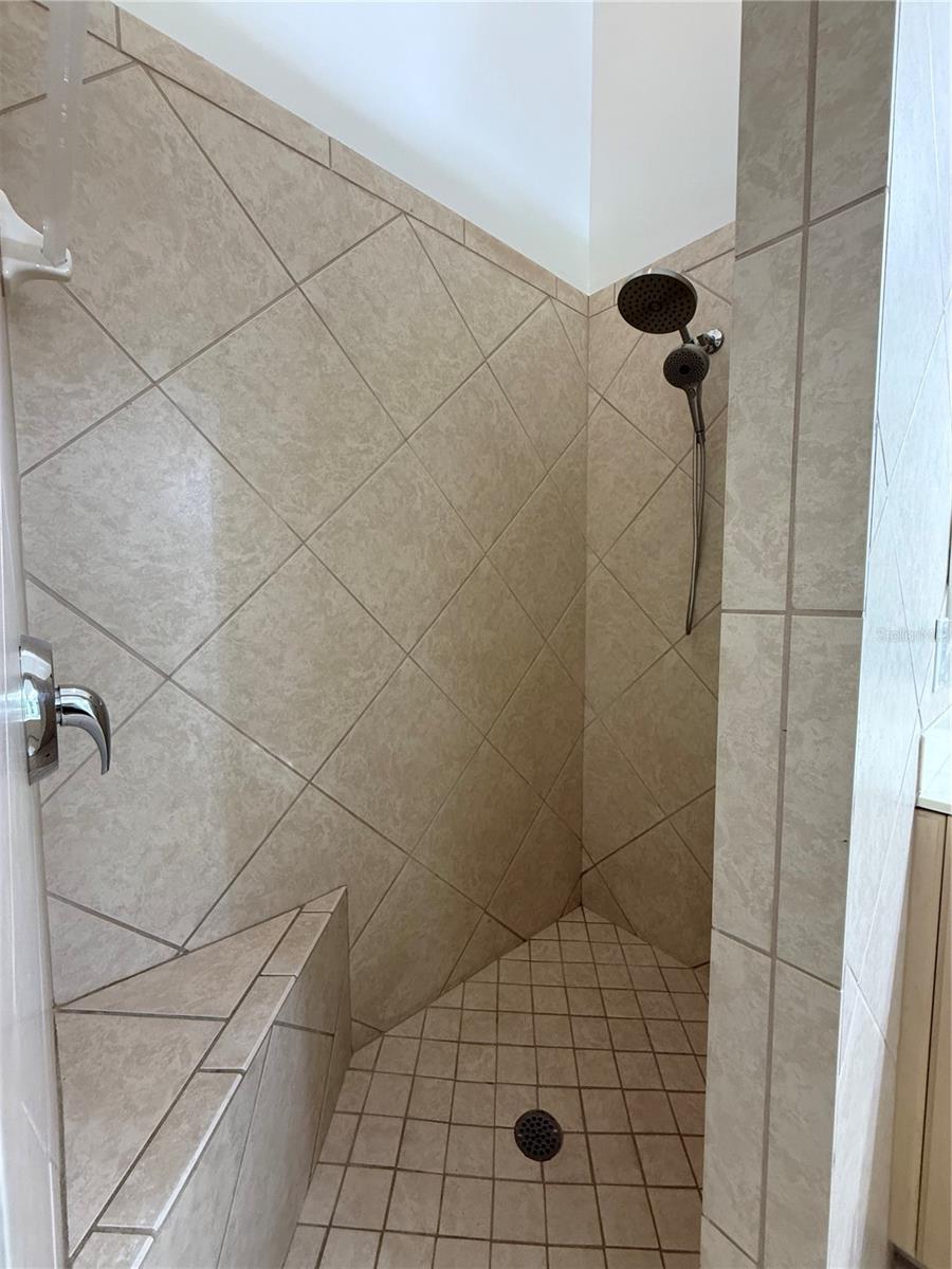4049 FAIRWAY DR — photo 31