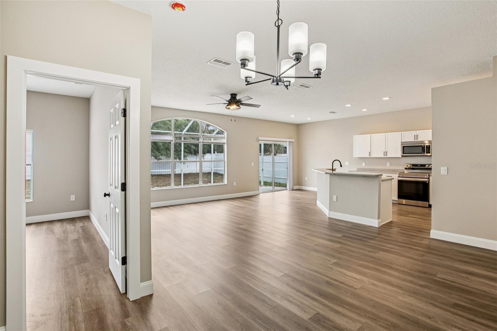 2700 SIERRA VISTA WAY — photo 20