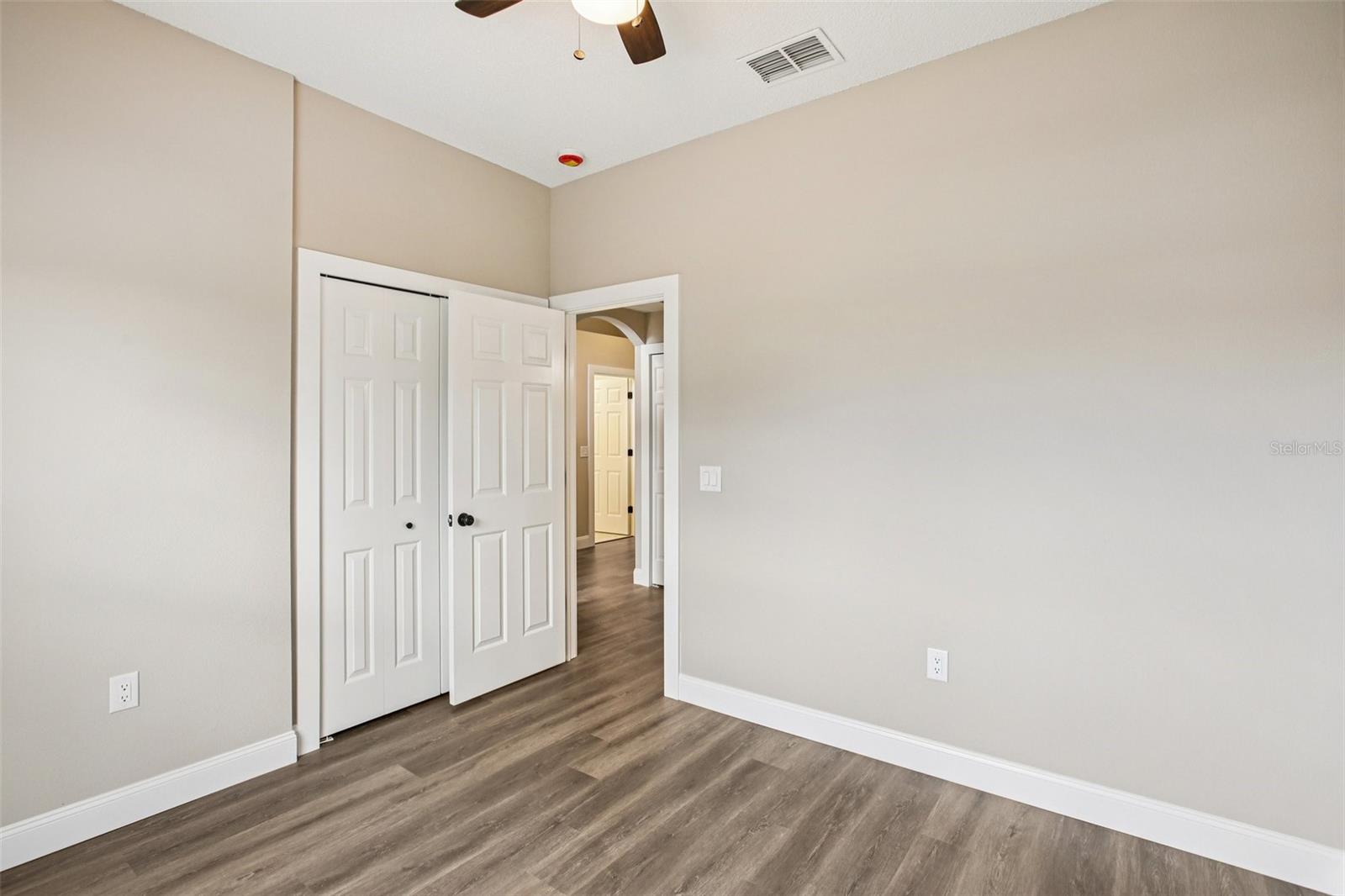 2700 SIERRA VISTA WAY — photo 32