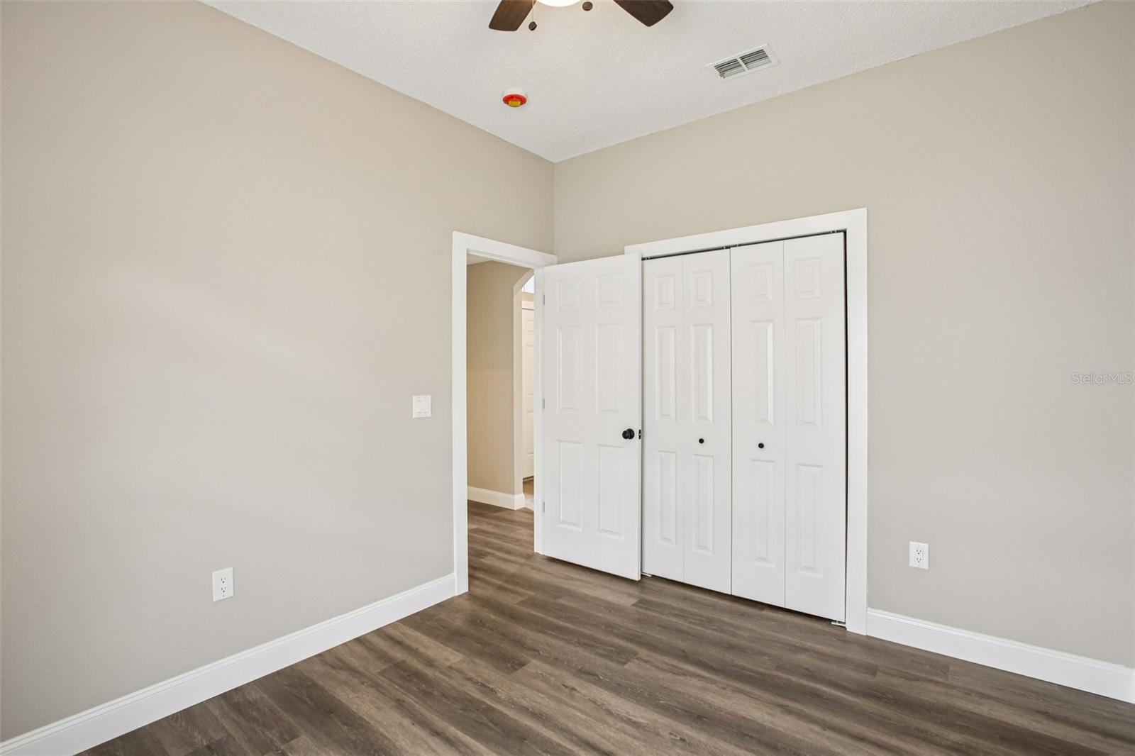 2700 SIERRA VISTA WAY — photo 29