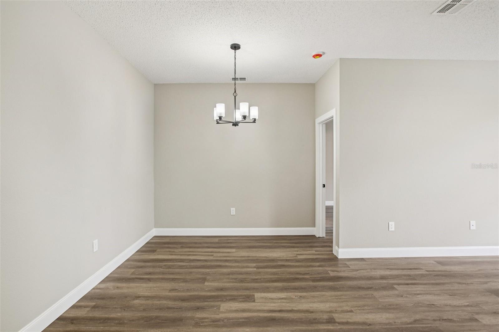 2700 SIERRA VISTA WAY — photo 15