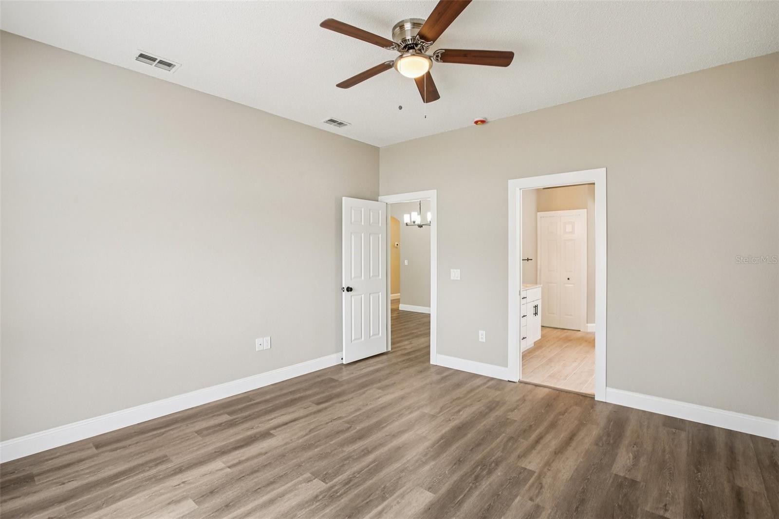 2700 SIERRA VISTA WAY — photo 35
