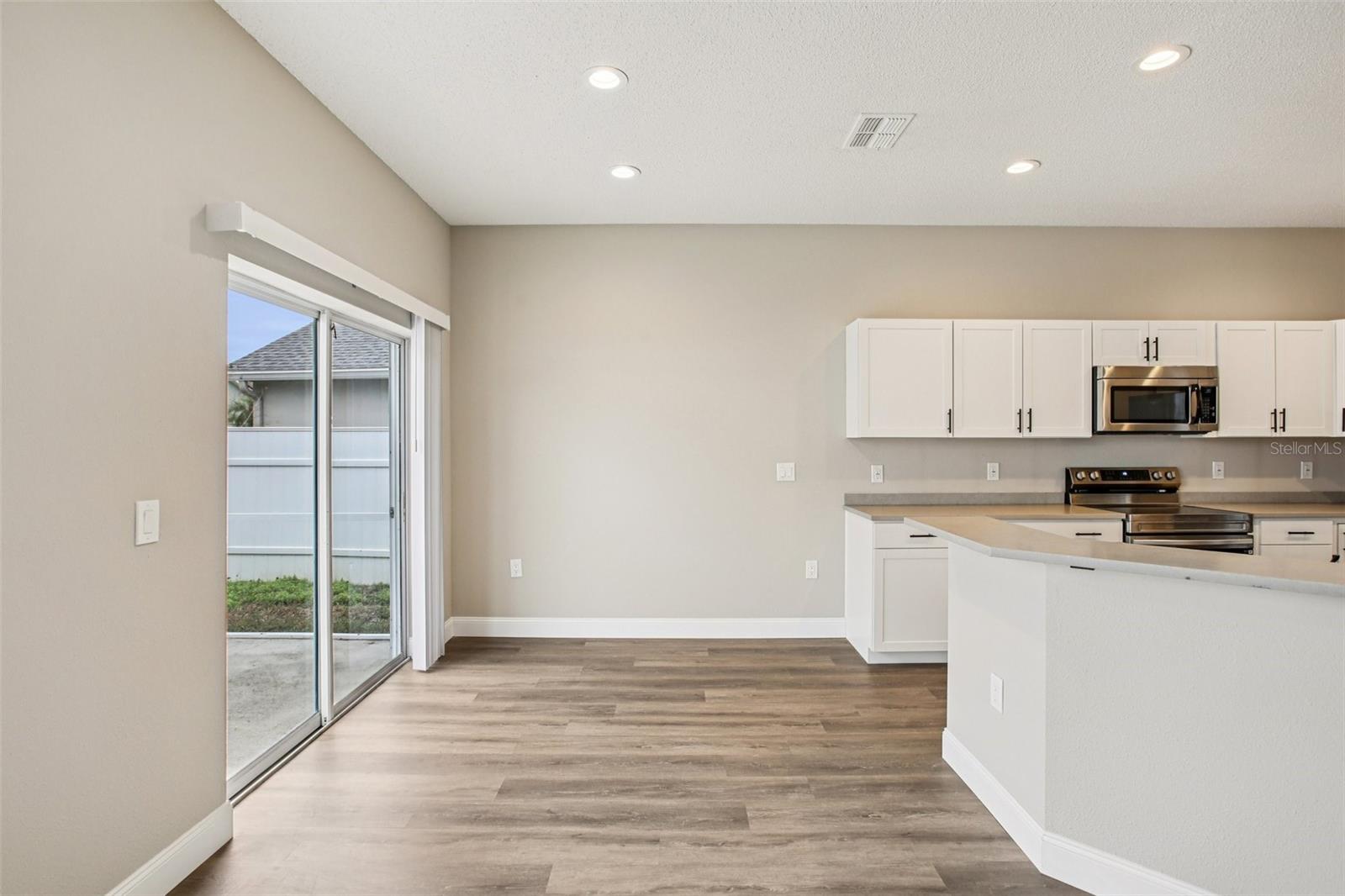 2700 SIERRA VISTA WAY — photo 18