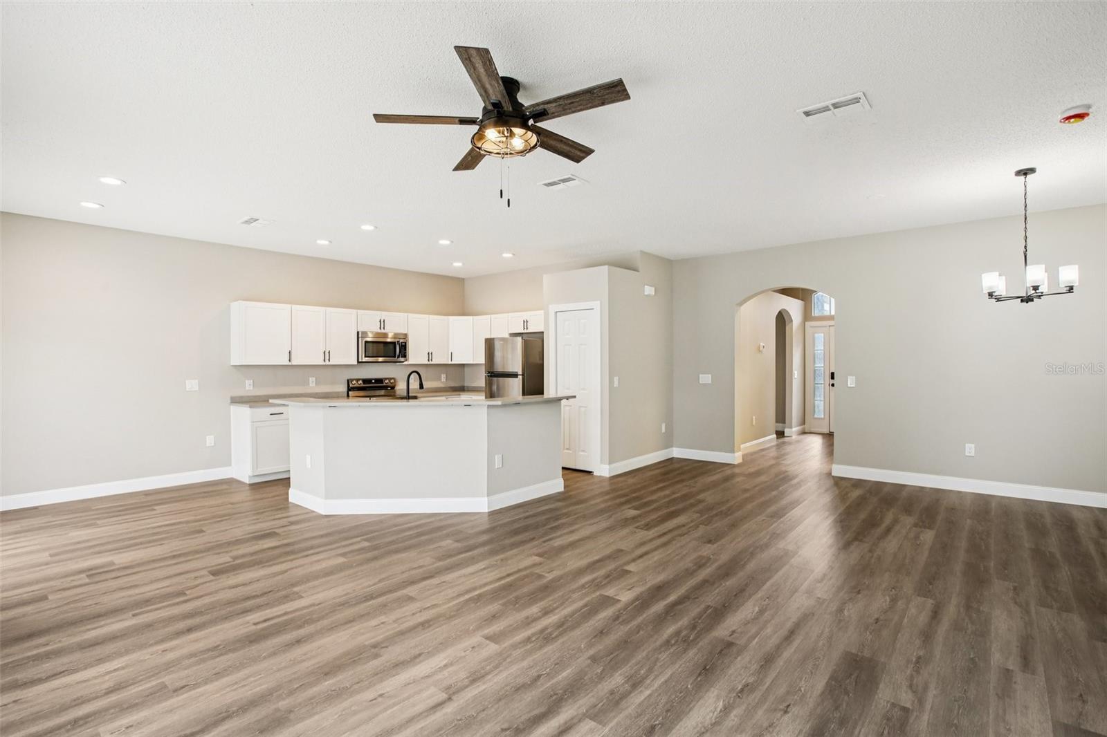 2700 SIERRA VISTA WAY — photo 16