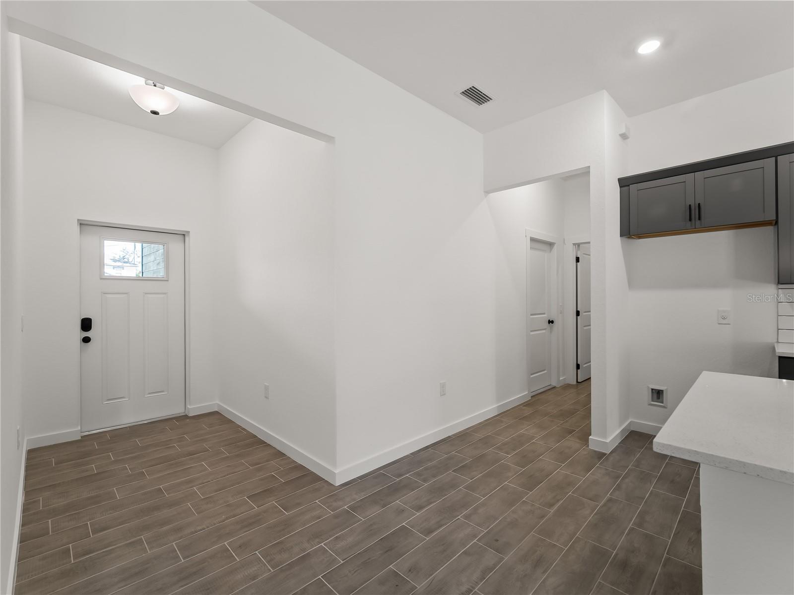 3085 STOCKTON AVE — photo 33