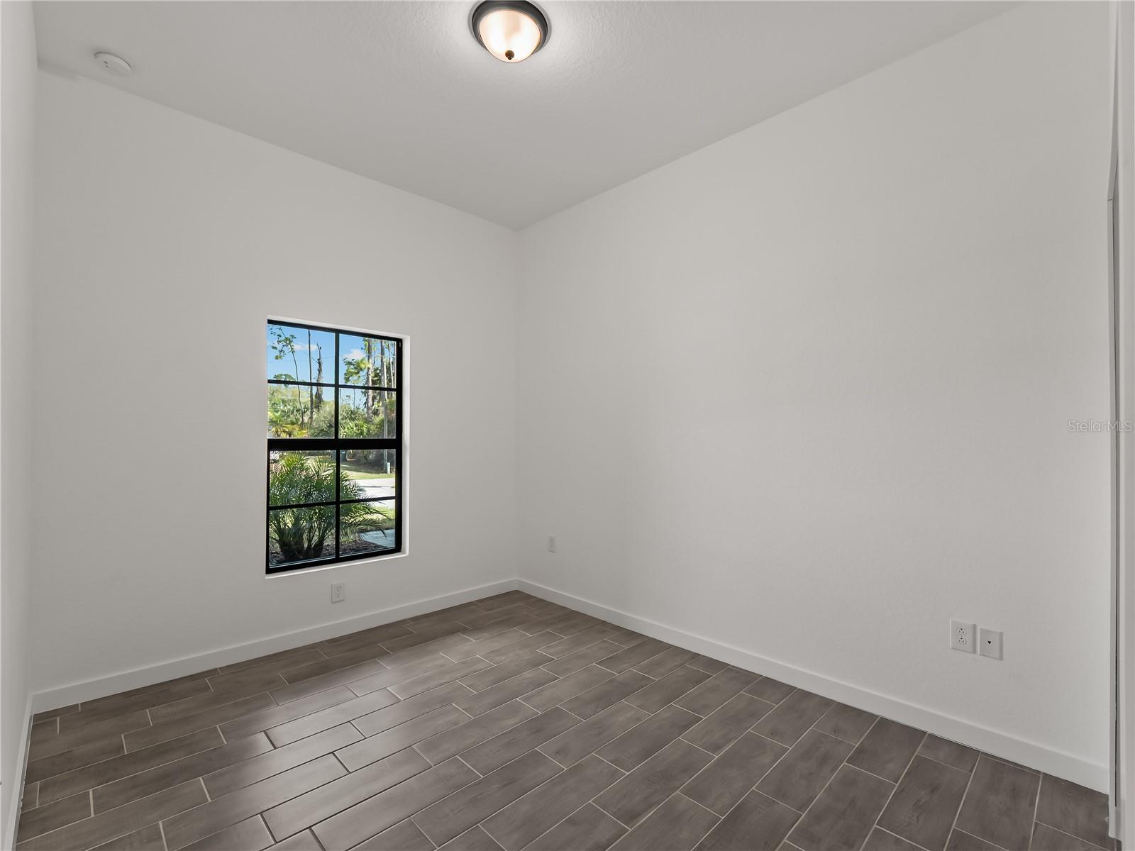 3085 STOCKTON AVE — photo 27