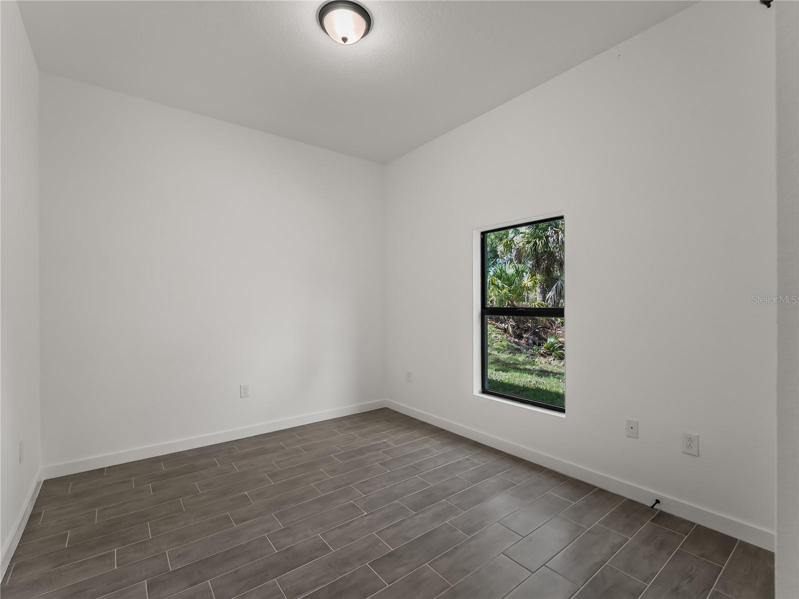 3085 STOCKTON AVE — photo 31