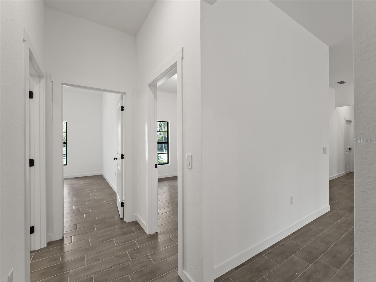 3085 STOCKTON AVE — photo 24