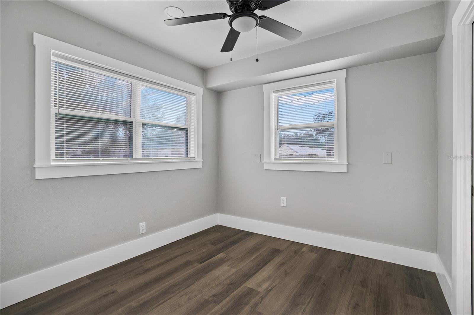 1006 15TH AVE NW — photo 16