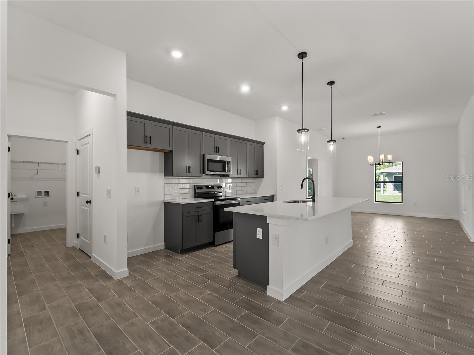 4409 LACOCO ST — photo 12