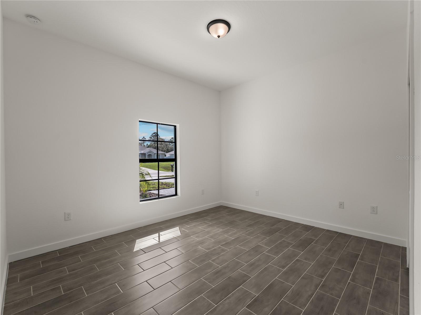4409 LACOCO ST — photo 32