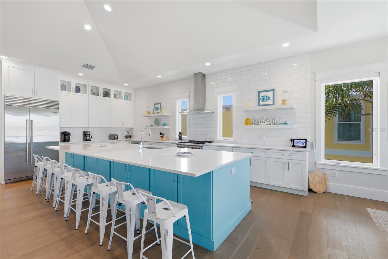 50 N SHORE DR — photo 11