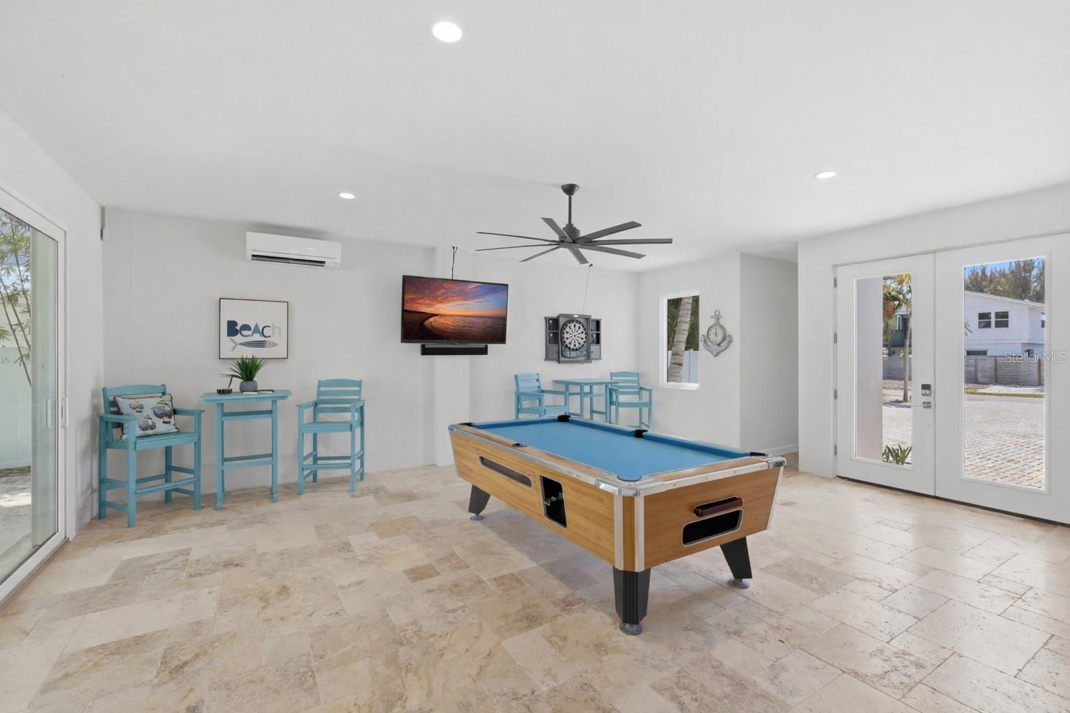 50 N SHORE DR — photo 39