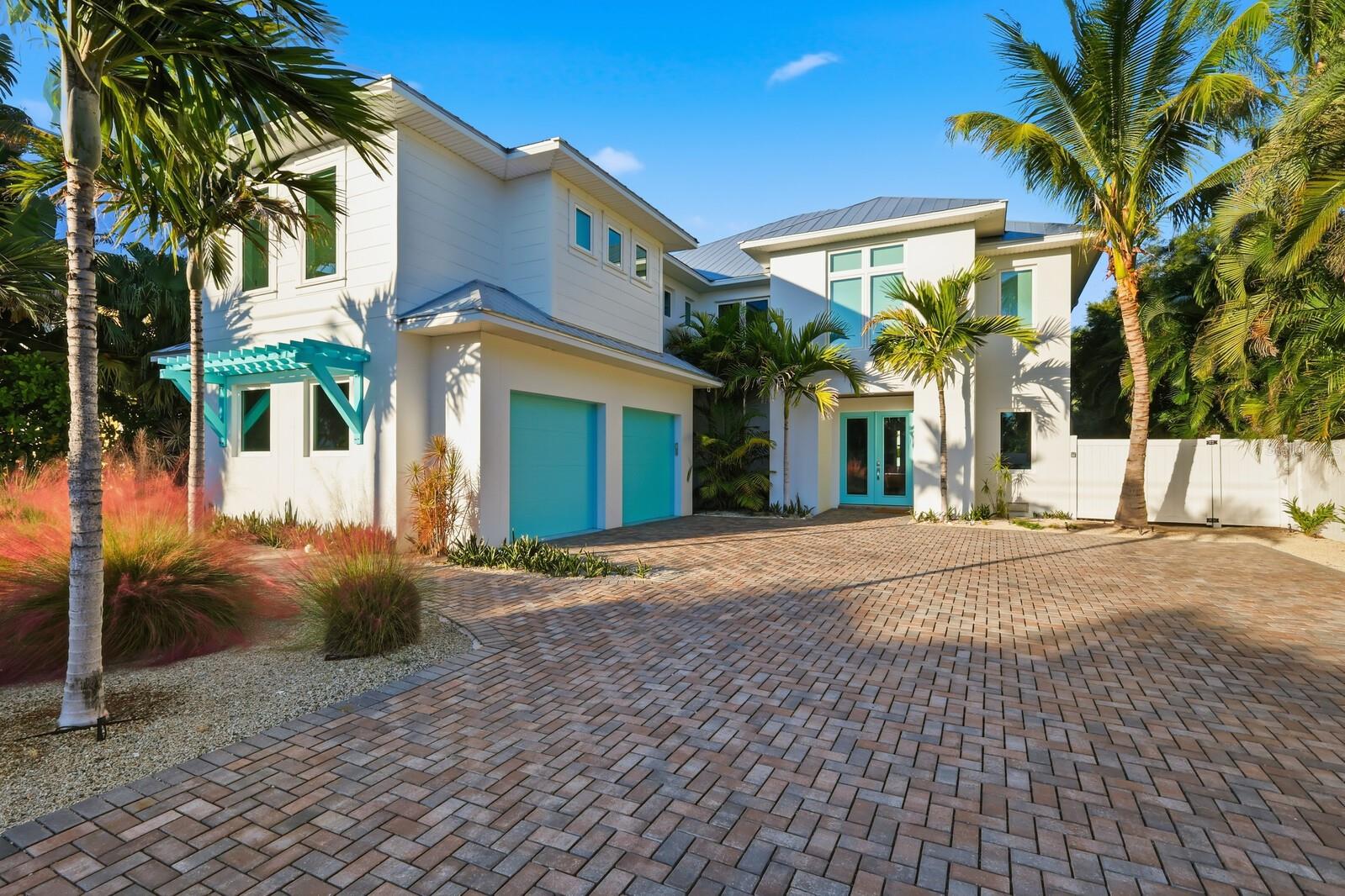 50 N SHORE DR — photo 2