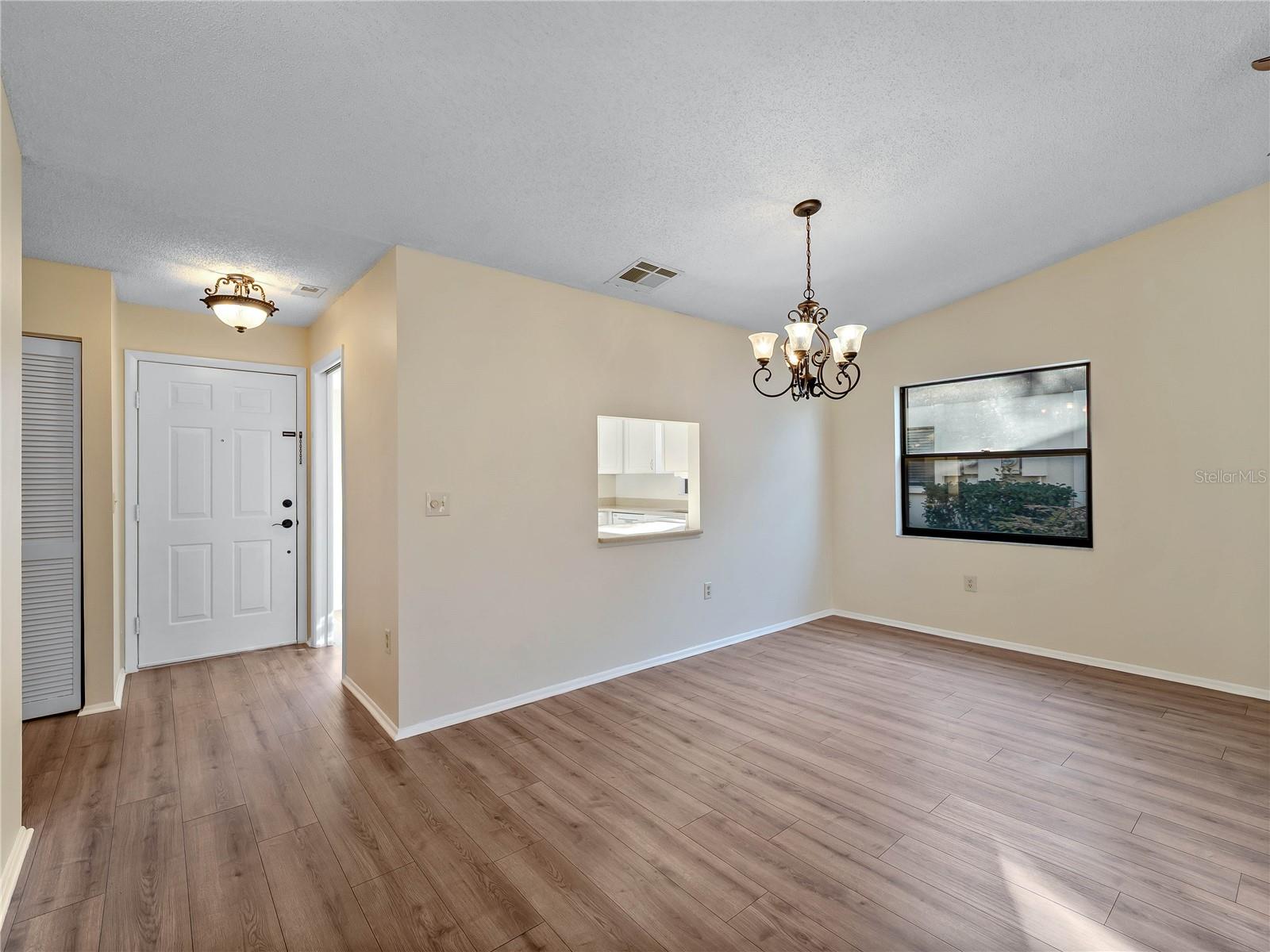 365 OAK HILL WAY #32 — photo 9