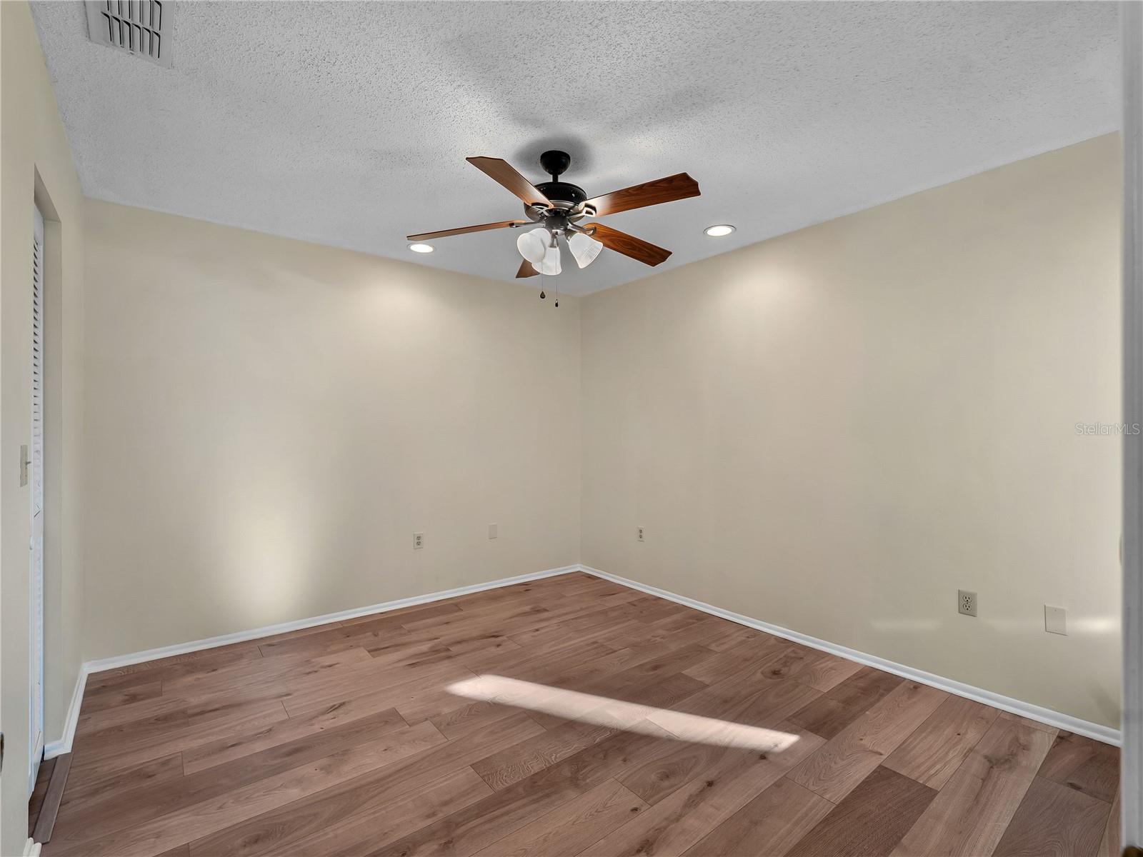 365 OAK HILL WAY #32 — photo 22