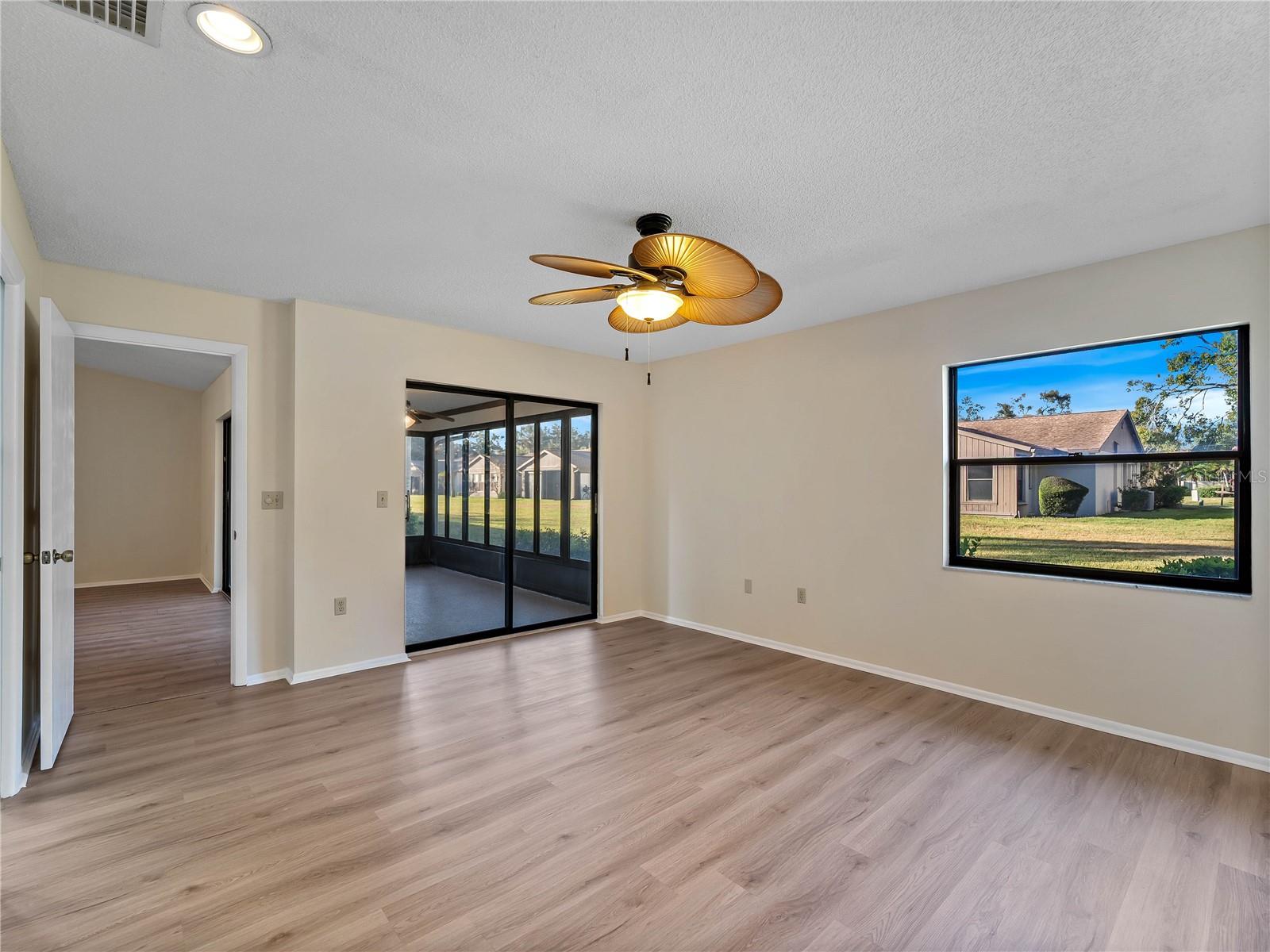 365 OAK HILL WAY #32 — photo 14