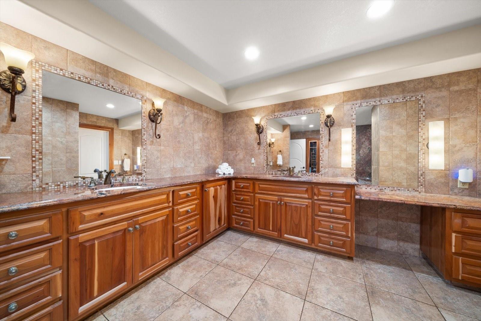 2402 PINE HAMMOCK — photo 28