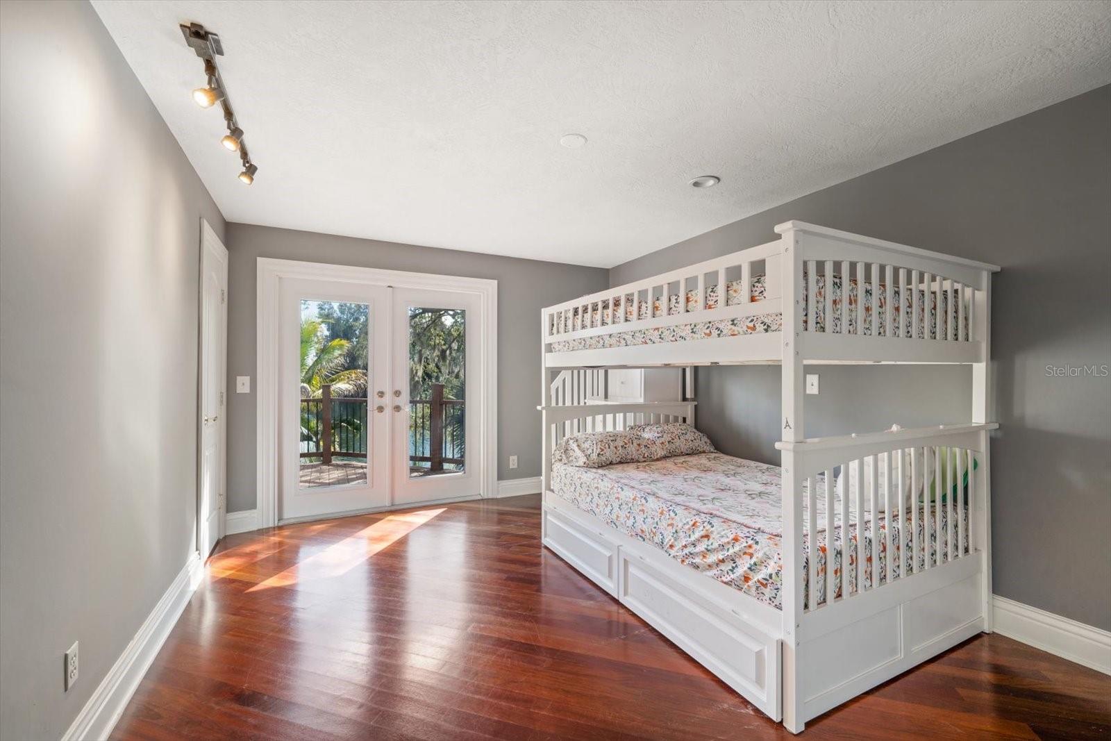 2402 PINE HAMMOCK — photo 42