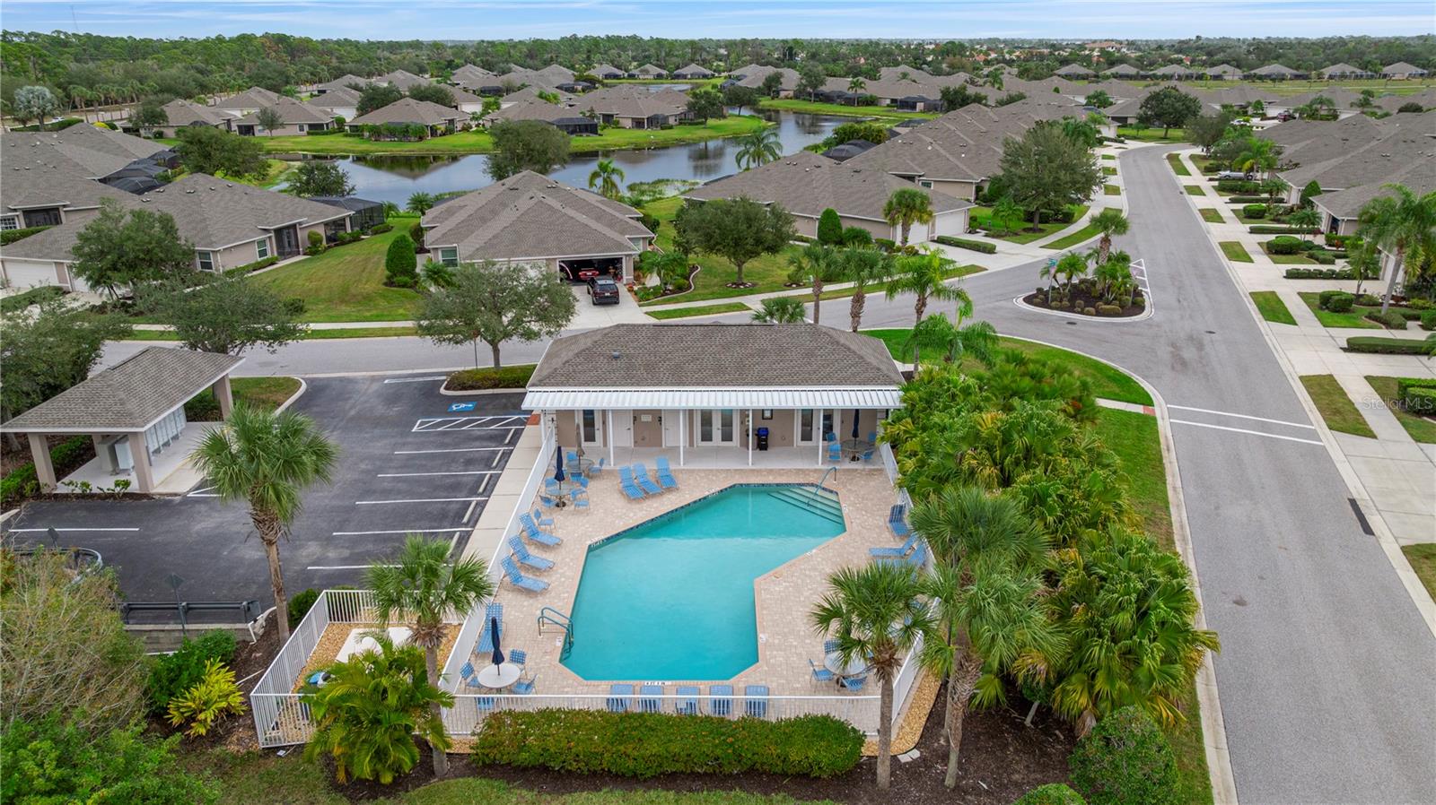 3533 LAKEWOOD BLVD — photo 40