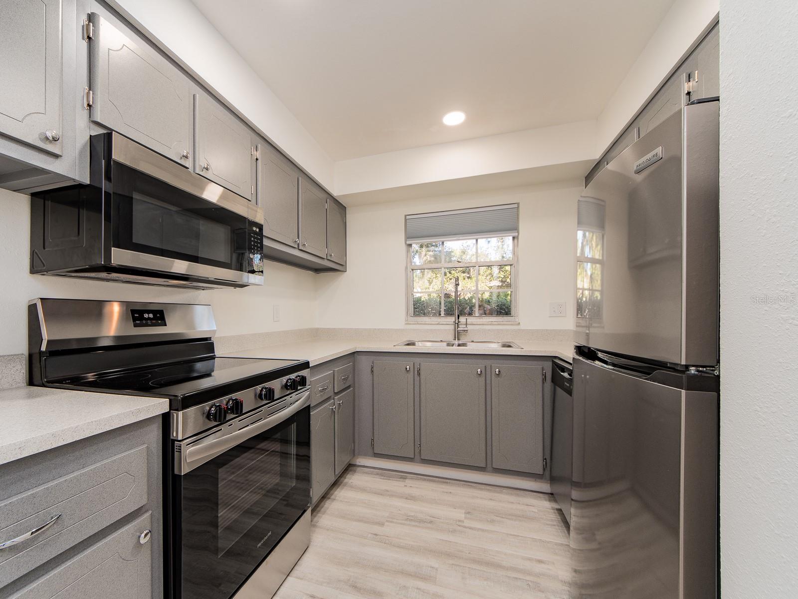 310 N BAYSHORE BLVD #103 — photo 14