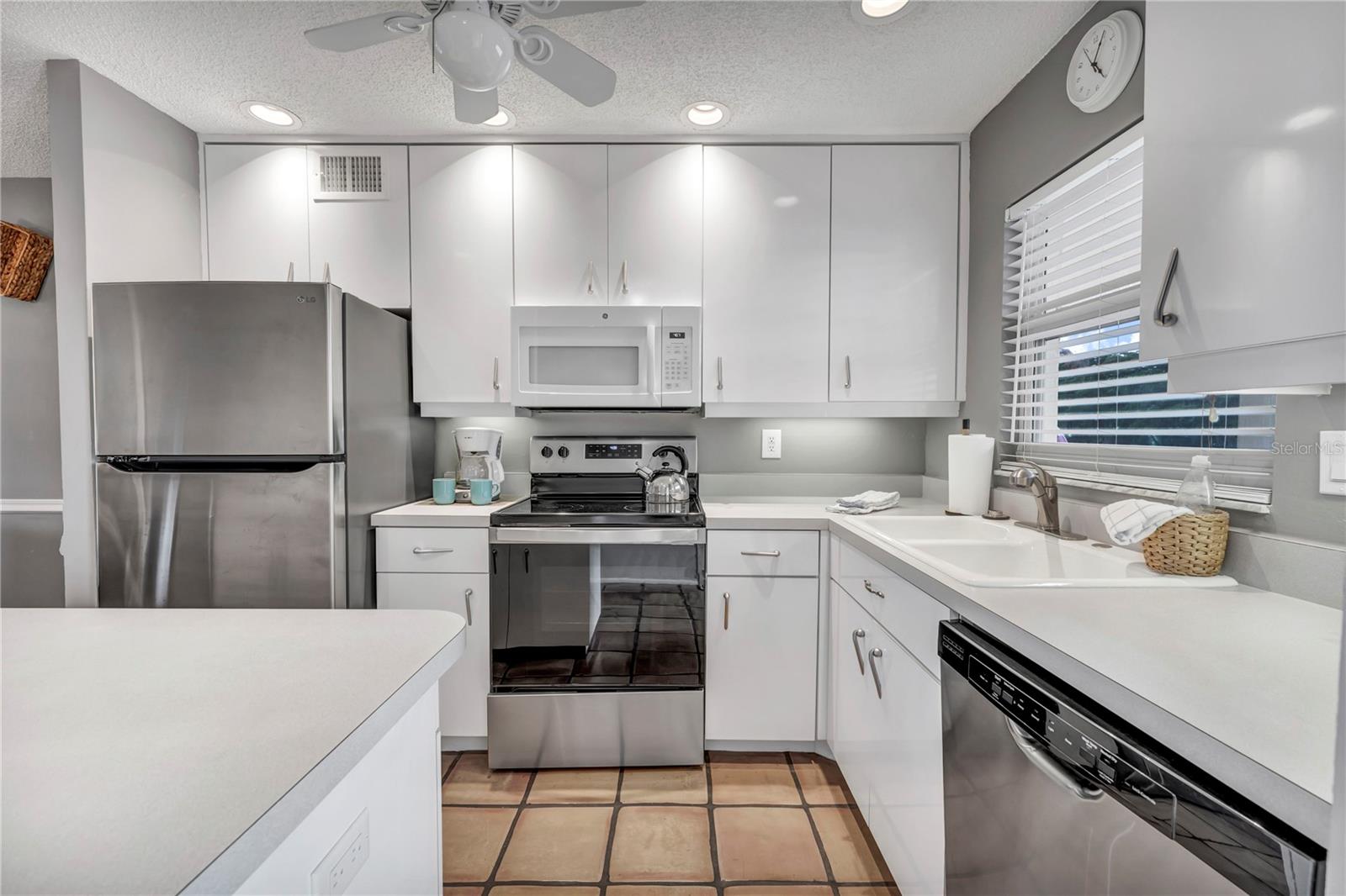 915 BEACH RD #216 — photo 13