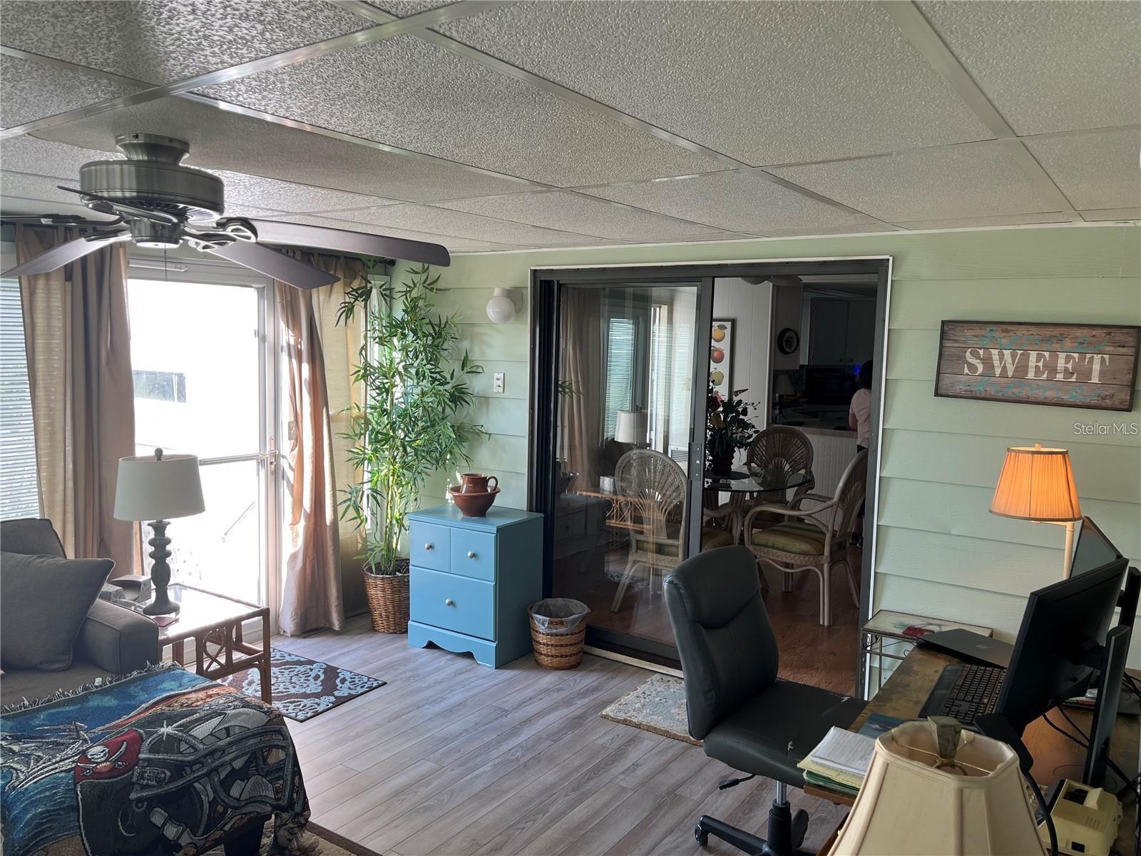 919 CORTINA BLVD — photo 40
