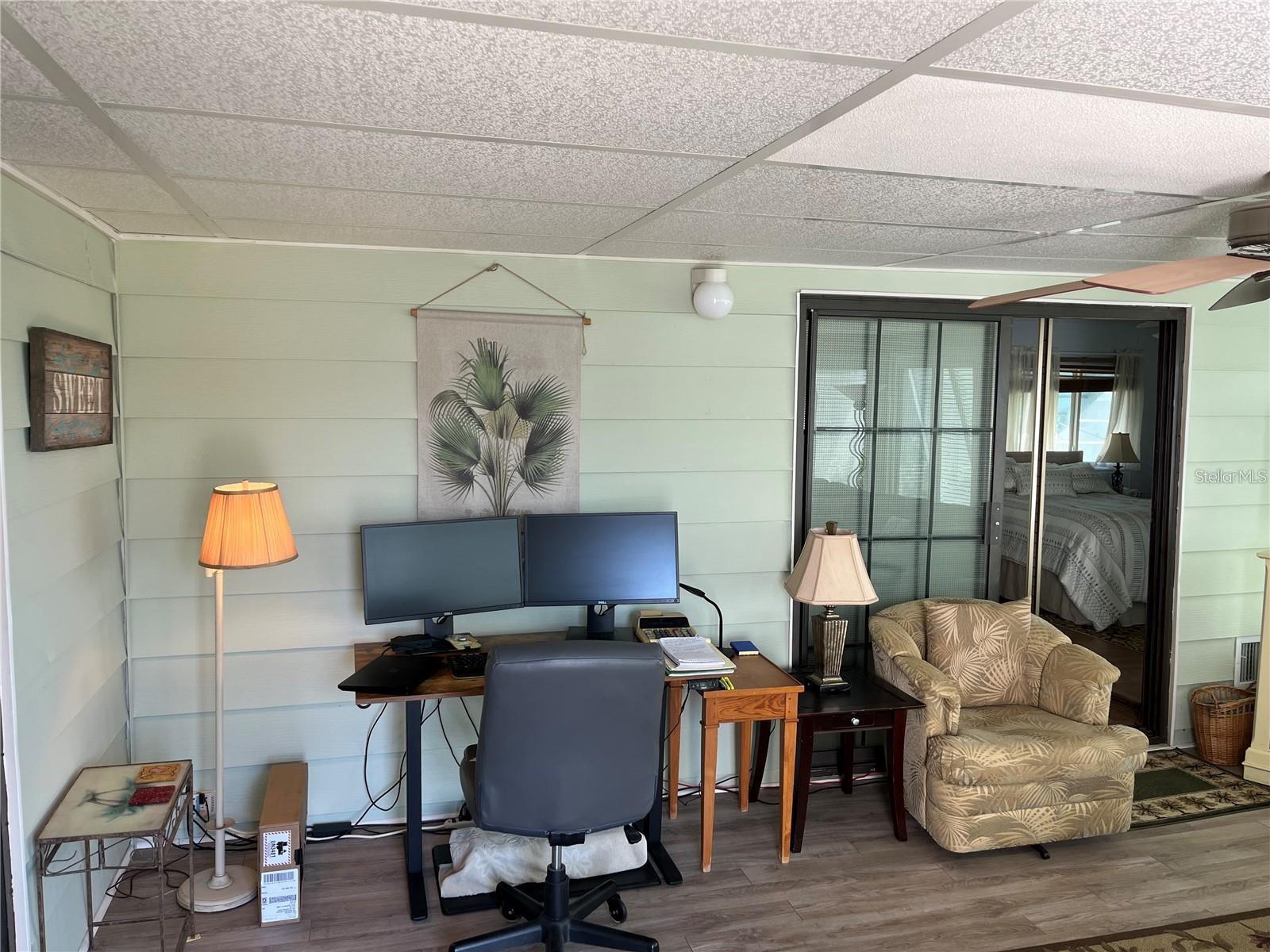 919 CORTINA BLVD — photo 43