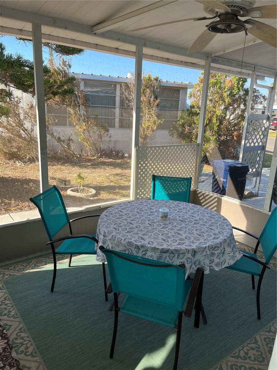 919 CORTINA BLVD — photo 7