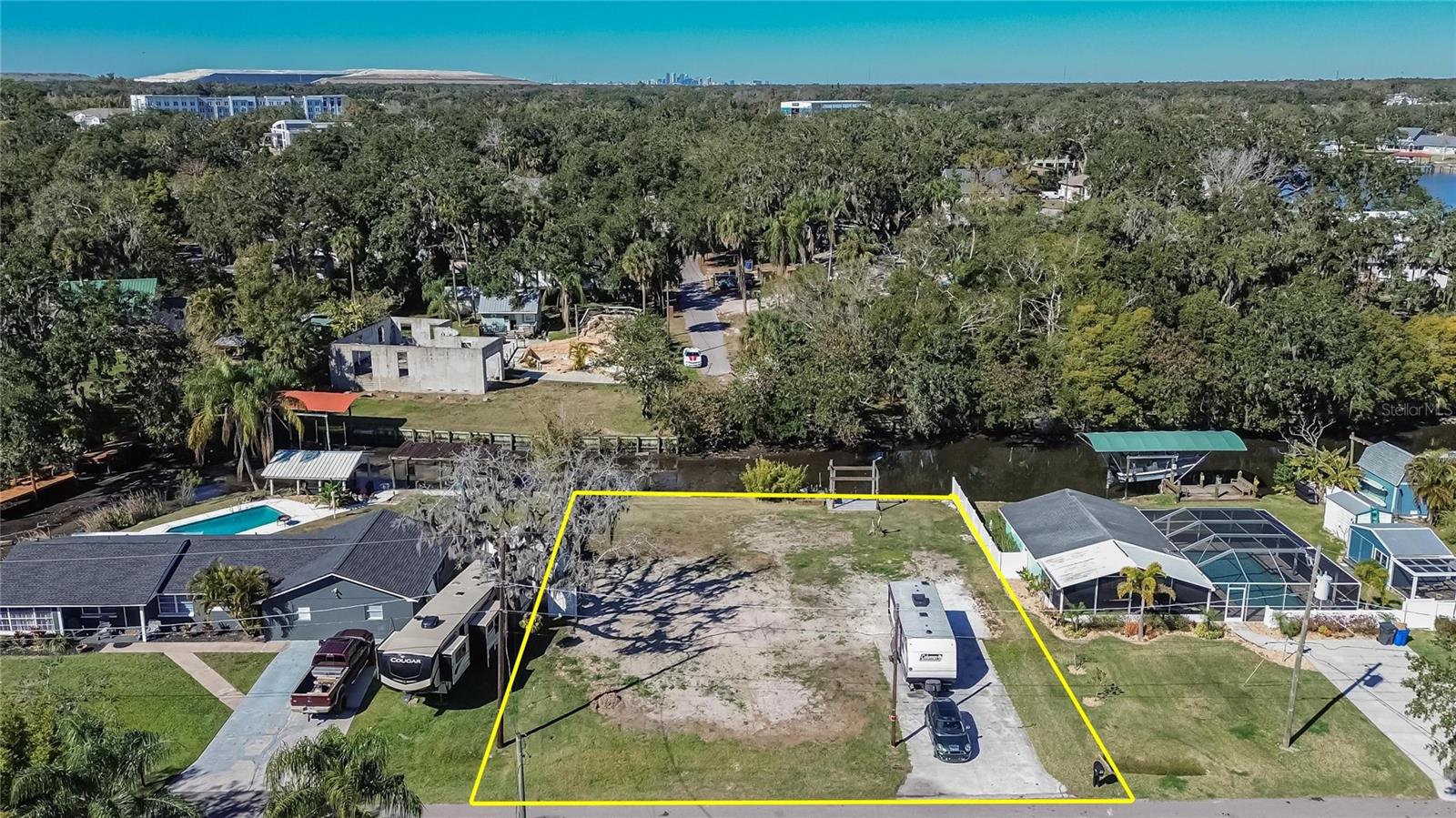8615 PARKWAY CIR — photo 19